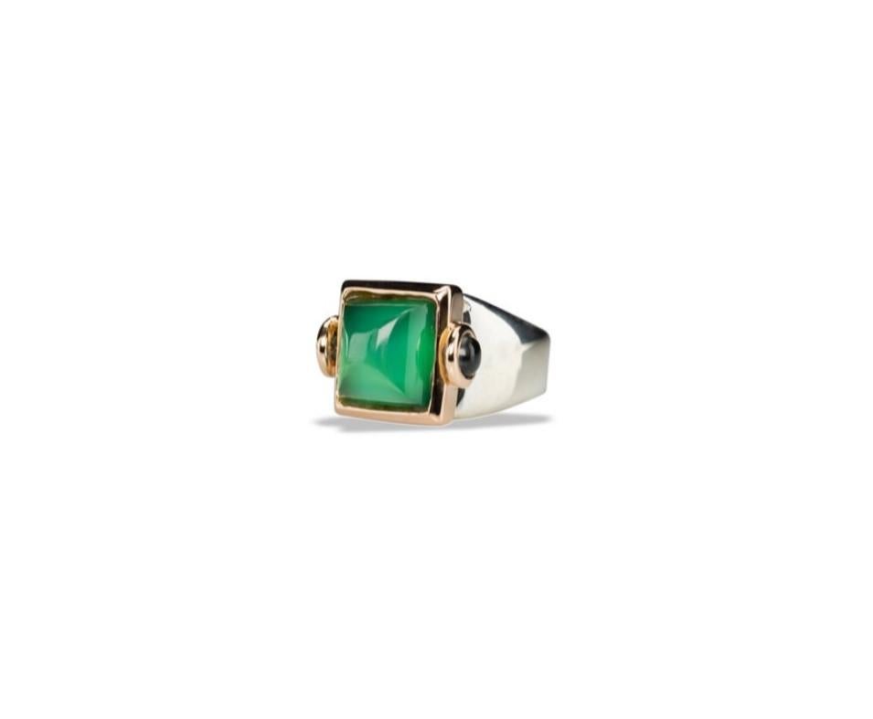 Sugarloaf Cabochon Art Deco Style 18 Karat Yellow & White Gold Green Agate Tourmaline Cocktail Ring For Sale