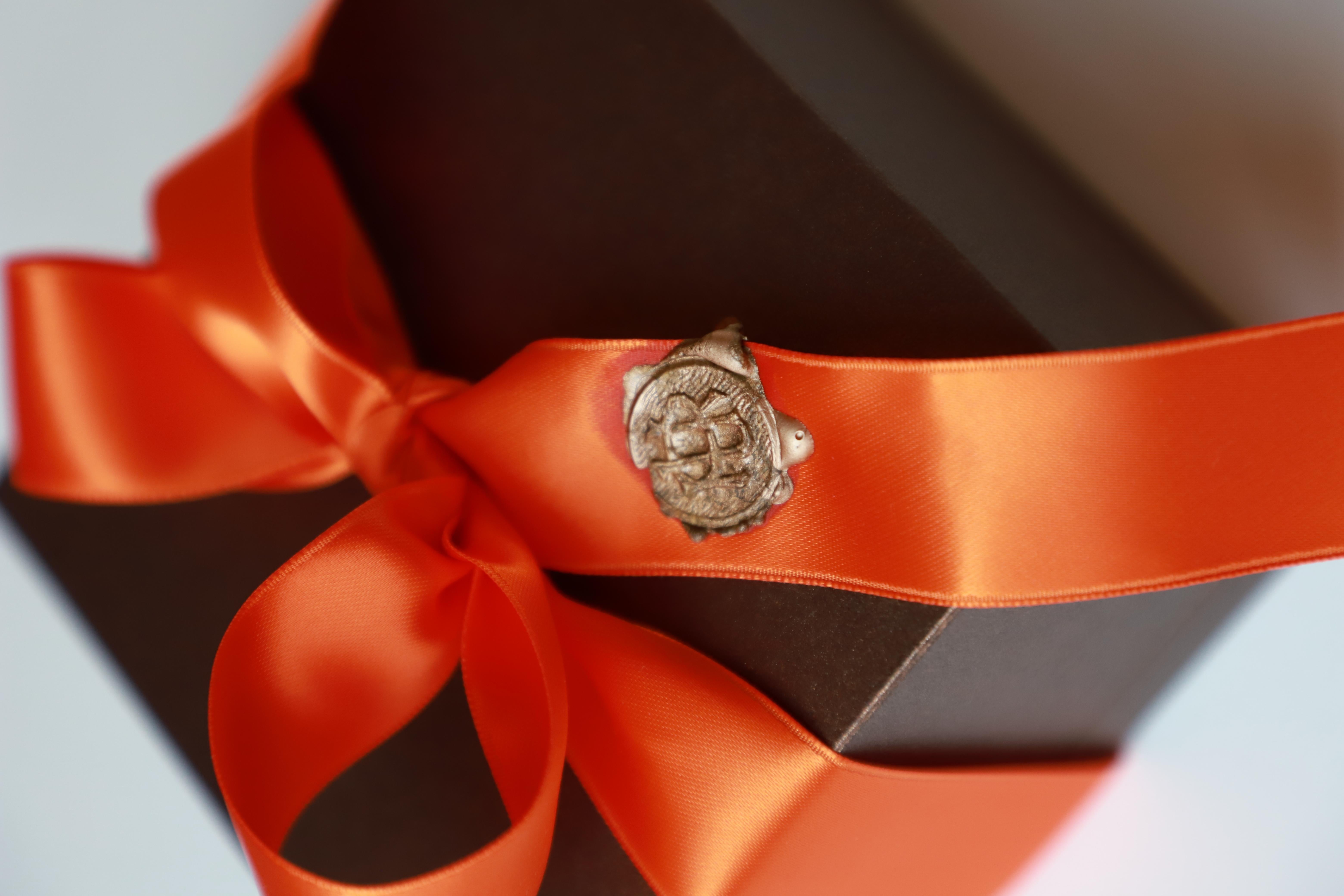 Art Deco-Ring aus 18 Karat Gelbgold mit orangefarbenem Karneol-Peridot im Angebot 6