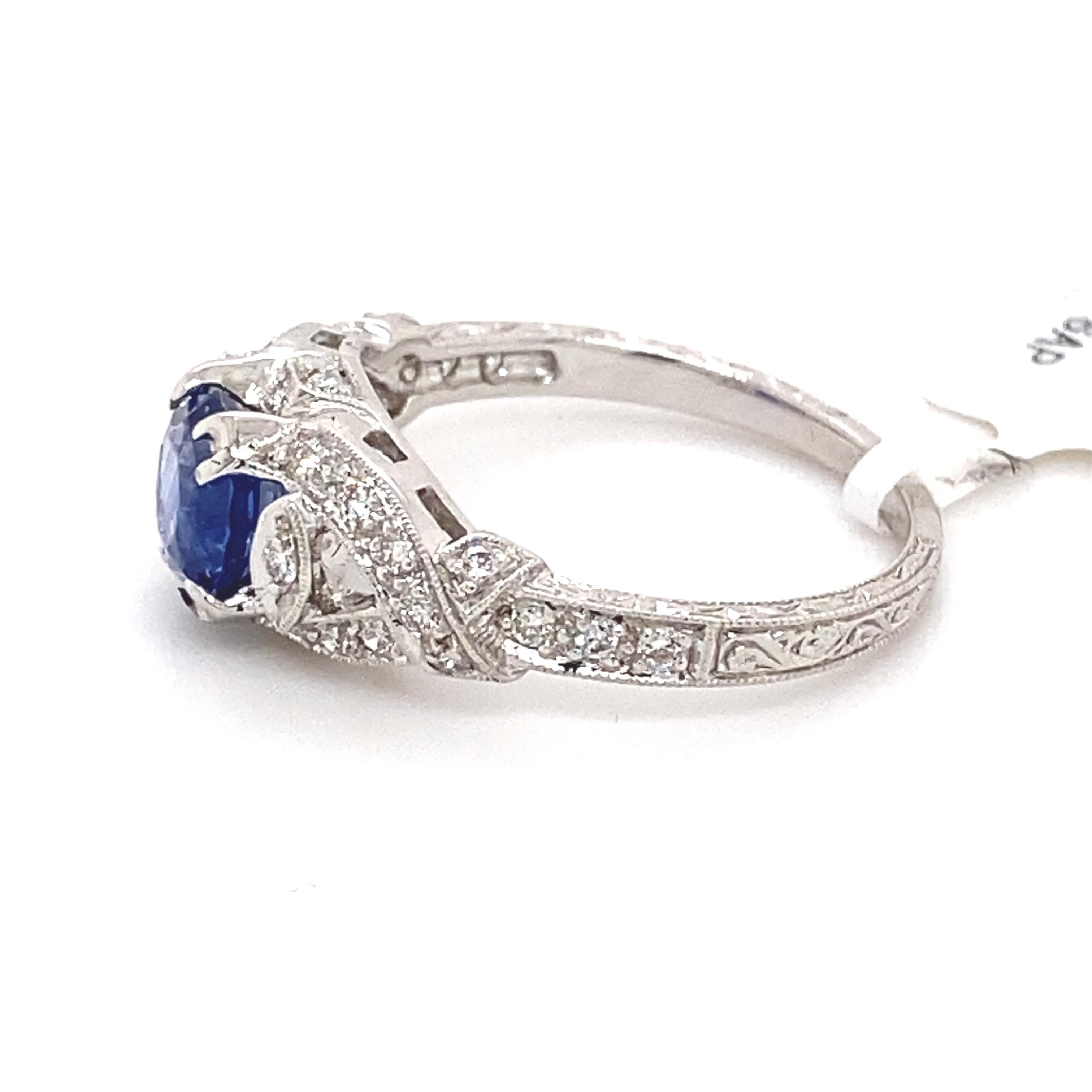 Round Cut Art Deco Style 1.82ctt Ceylon Sapphire & Diamond Ring 18 Karat White Gold For Sale