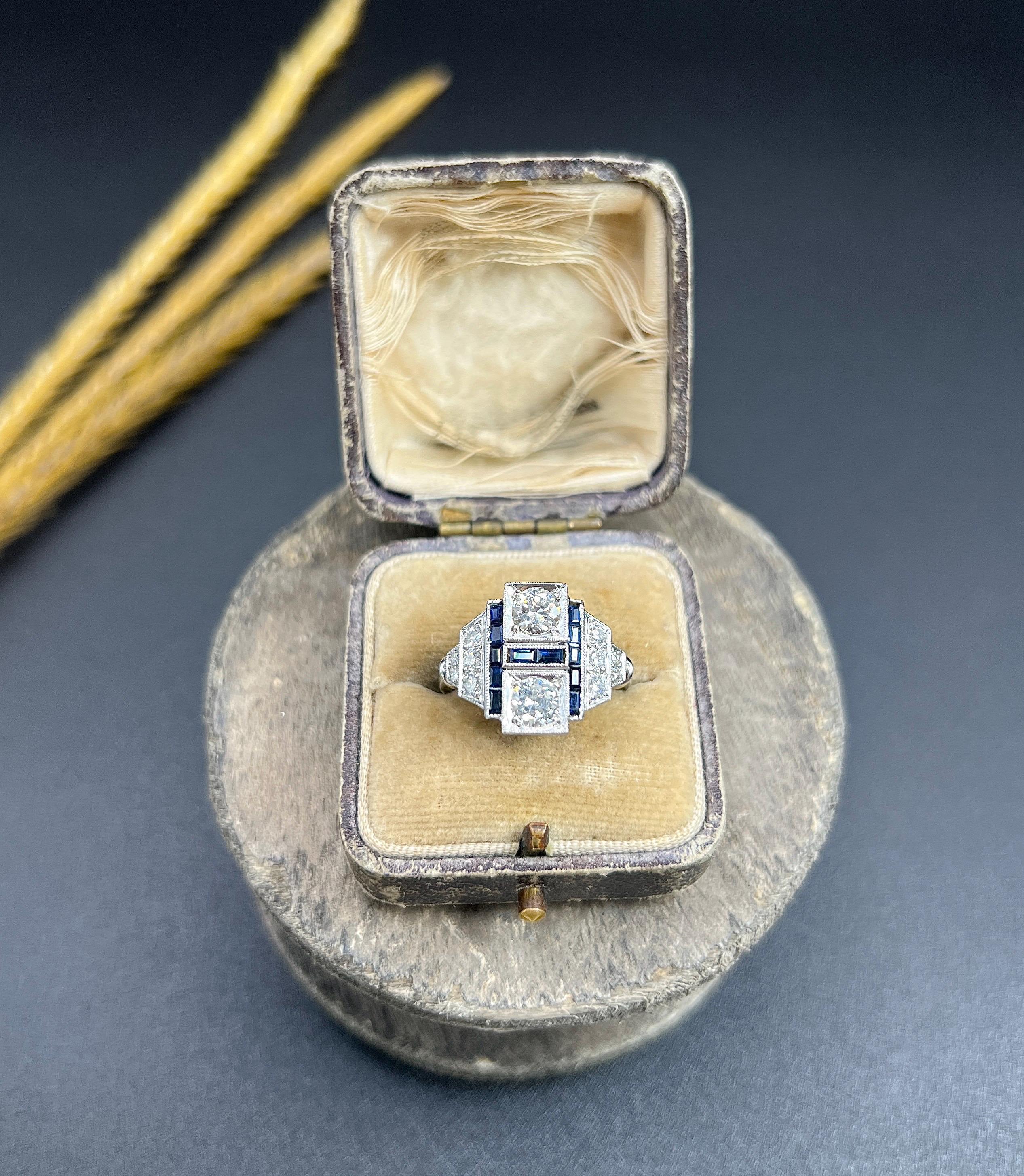 Art Deco Style 18ct White Gold, Sapphire & Diamond Geometric Plaque Ring In Good Condition For Sale In Brighton, GB