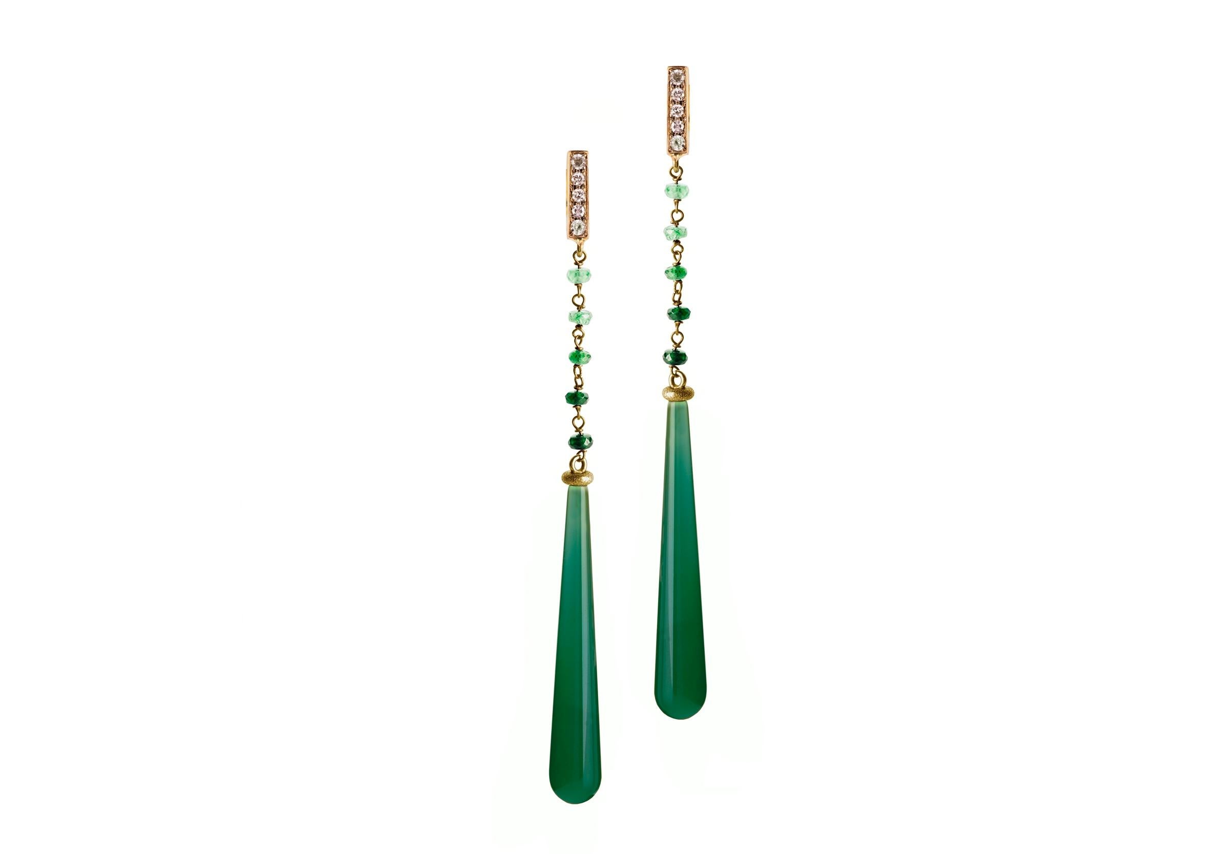 Art Deco   0.45 Emeralds Agate 18k Gold 0.30 Karat Gray Diamond Dangle Earrings For Sale