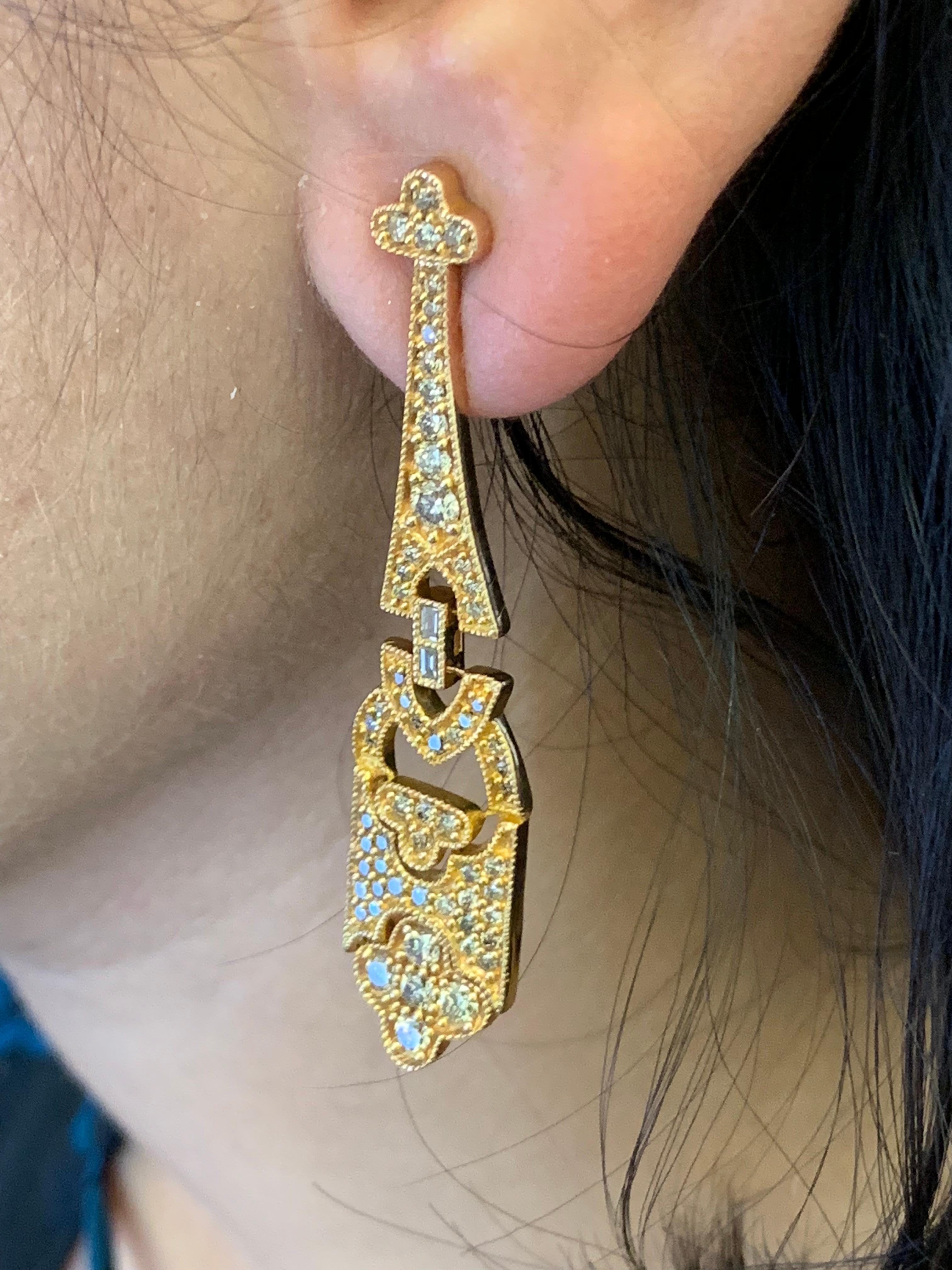 Round Cut Art Deco Style 18K Gold Long Dangle Earrings With Diamonds For Sale