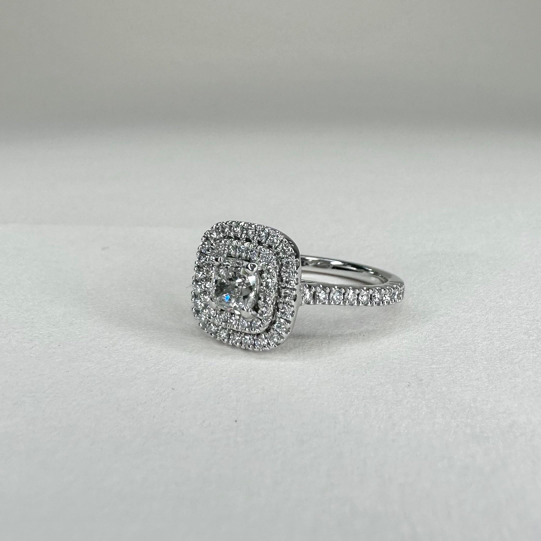 For Sale:  Art Deco Style 18k White Gold 0.70 Ct Diamond Ring GIA Certified with 0.55 Cts 5