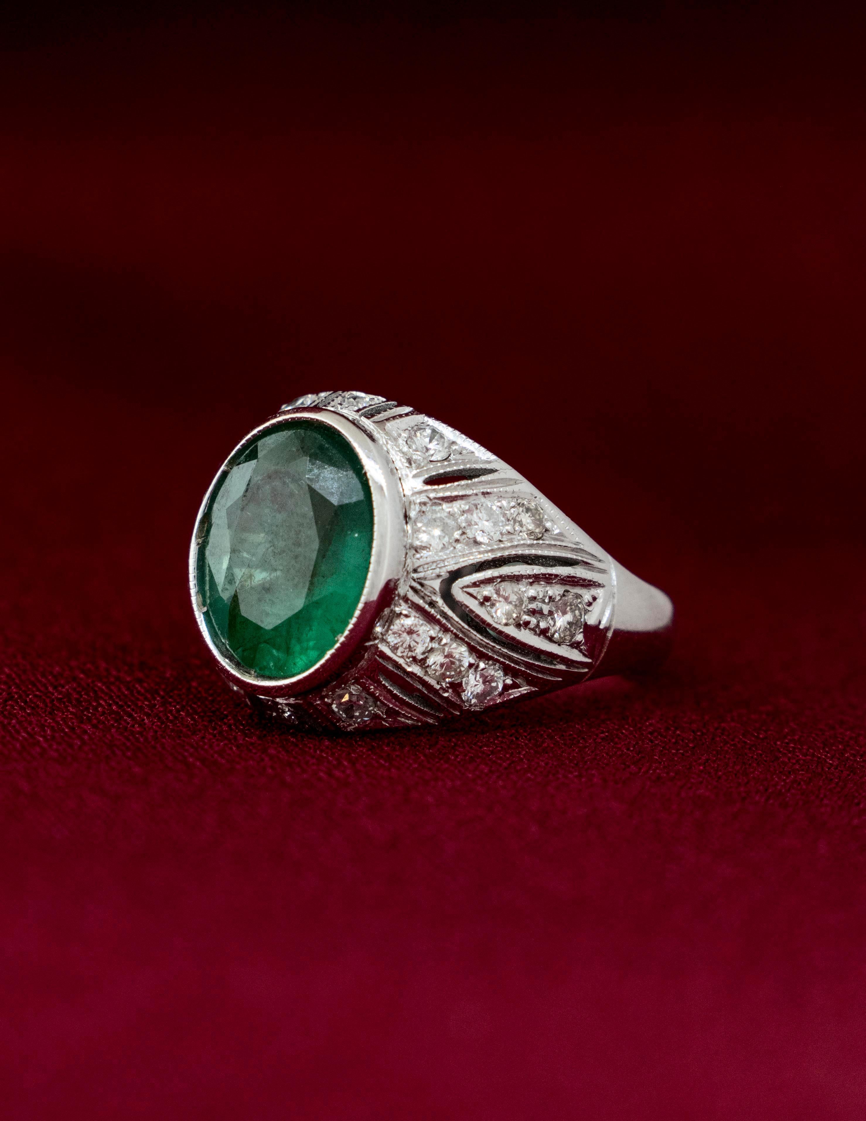 Art Deco Style 18K White Gold 3.00 Carat Emerald Ring with Diamond Accents In Good Condition For Sale In Boone, NC