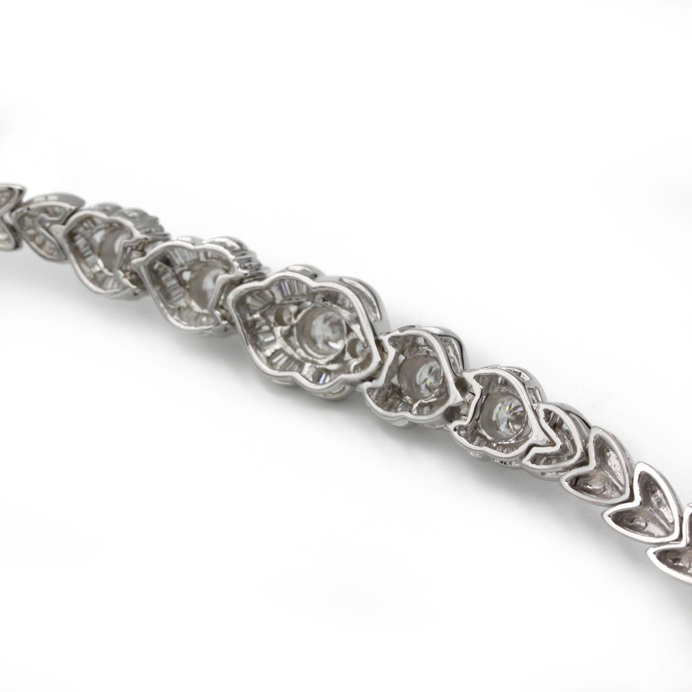 Round Cut Art Déco style 18K White Gold Diamond Baguette & Round Diamond Bracelet For Sale