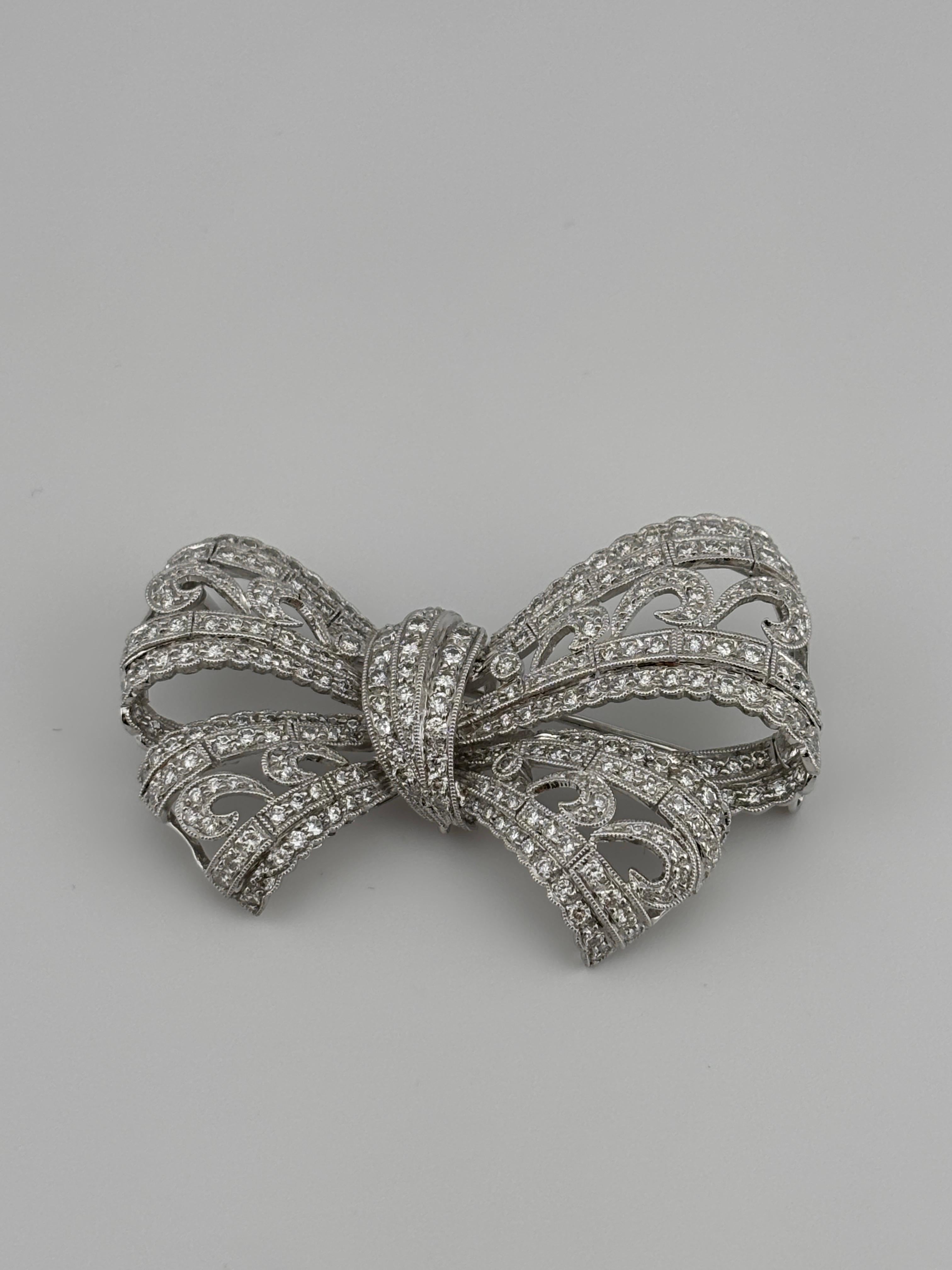 Art Deco Style 18k White Gold Diamond Bow Brooch In Good Condition For Sale In Bernardsville, NJ