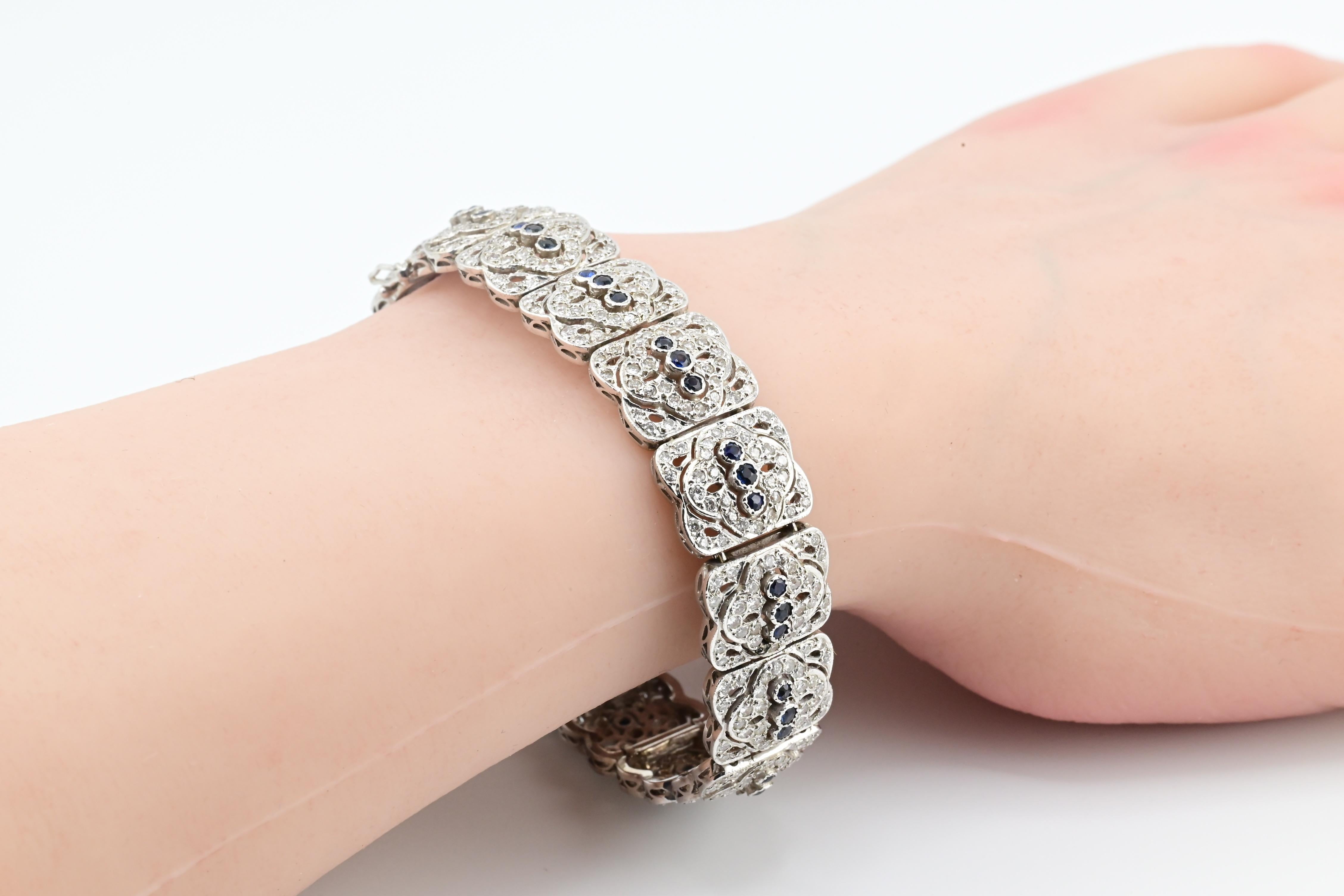 Taille ronde Bracelet en or blanc 18 carats de style Art déco avec diamants de 4,92 carats, 28,65 grammes en vente