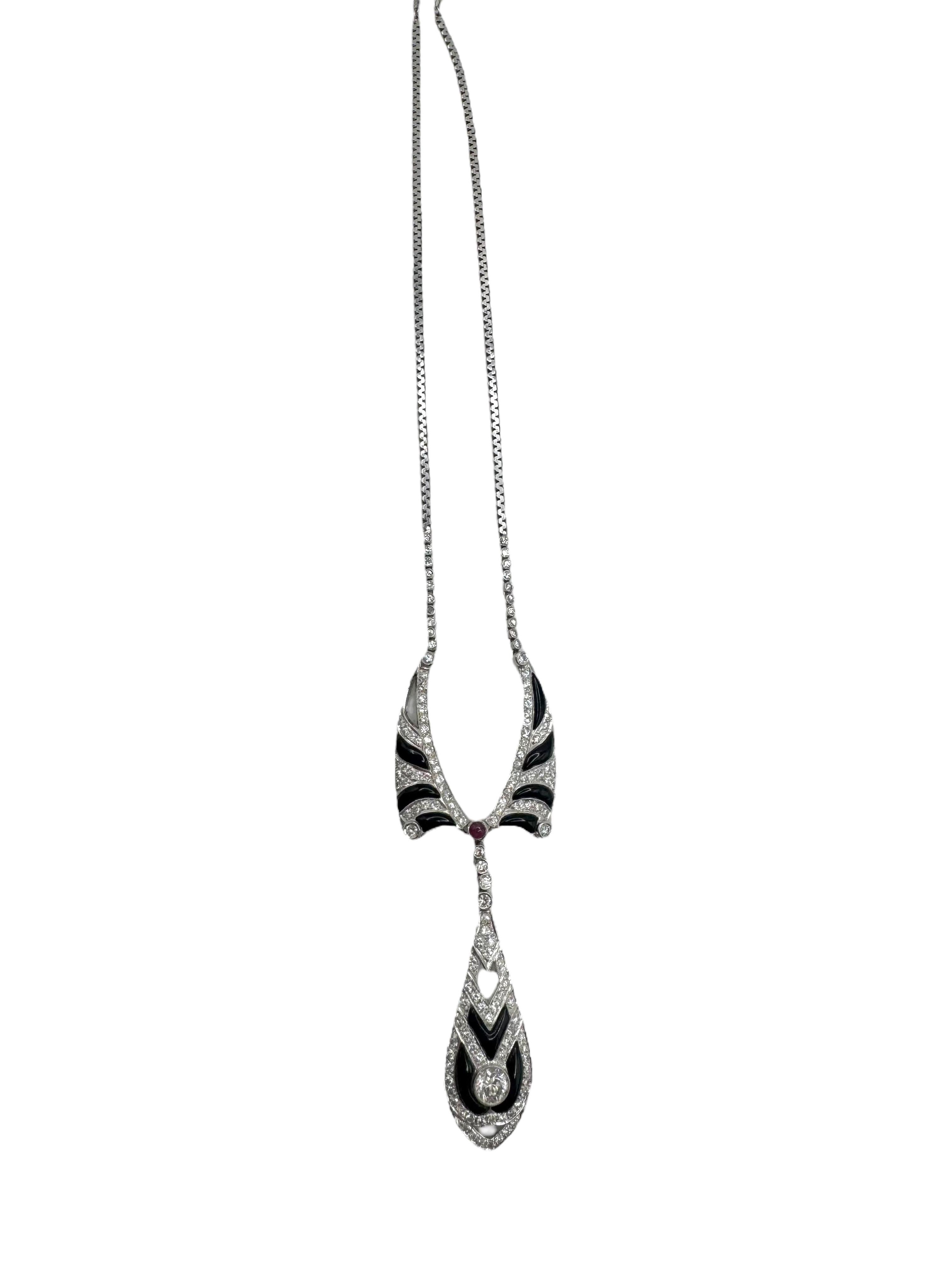 Collier goutte de style Art déco en or blanc 18 carats avec onyx, diamants et rubis Excellent état - En vente à Great Neck Plaza, NY
