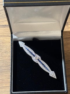 Spilla ART DECO in stile DIAMONDS & Sapphires.