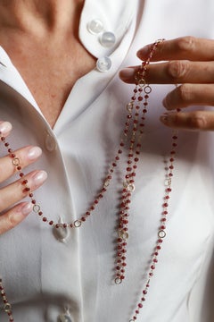 Art Deco Style 18Karat Yellow Gold Hammered Links Garnet Beaded Necklace Sautoir