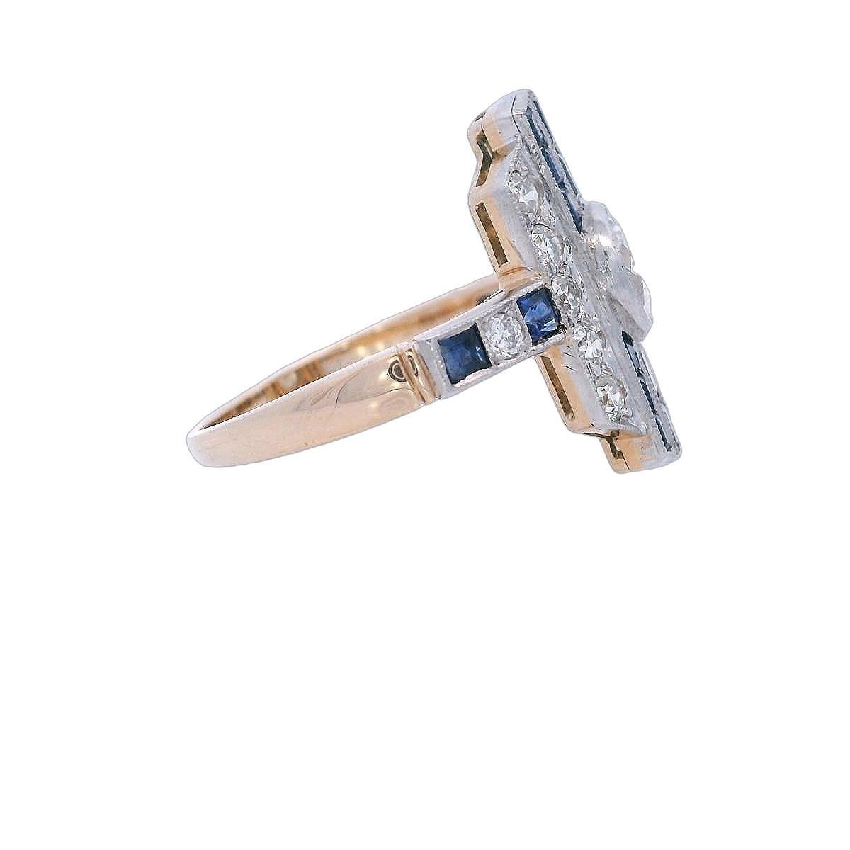 Taglio rotondo Stile Art Deco in oro e platino 18kt con diamanti e zaffiri blu da 1,75 CTW in vendita
