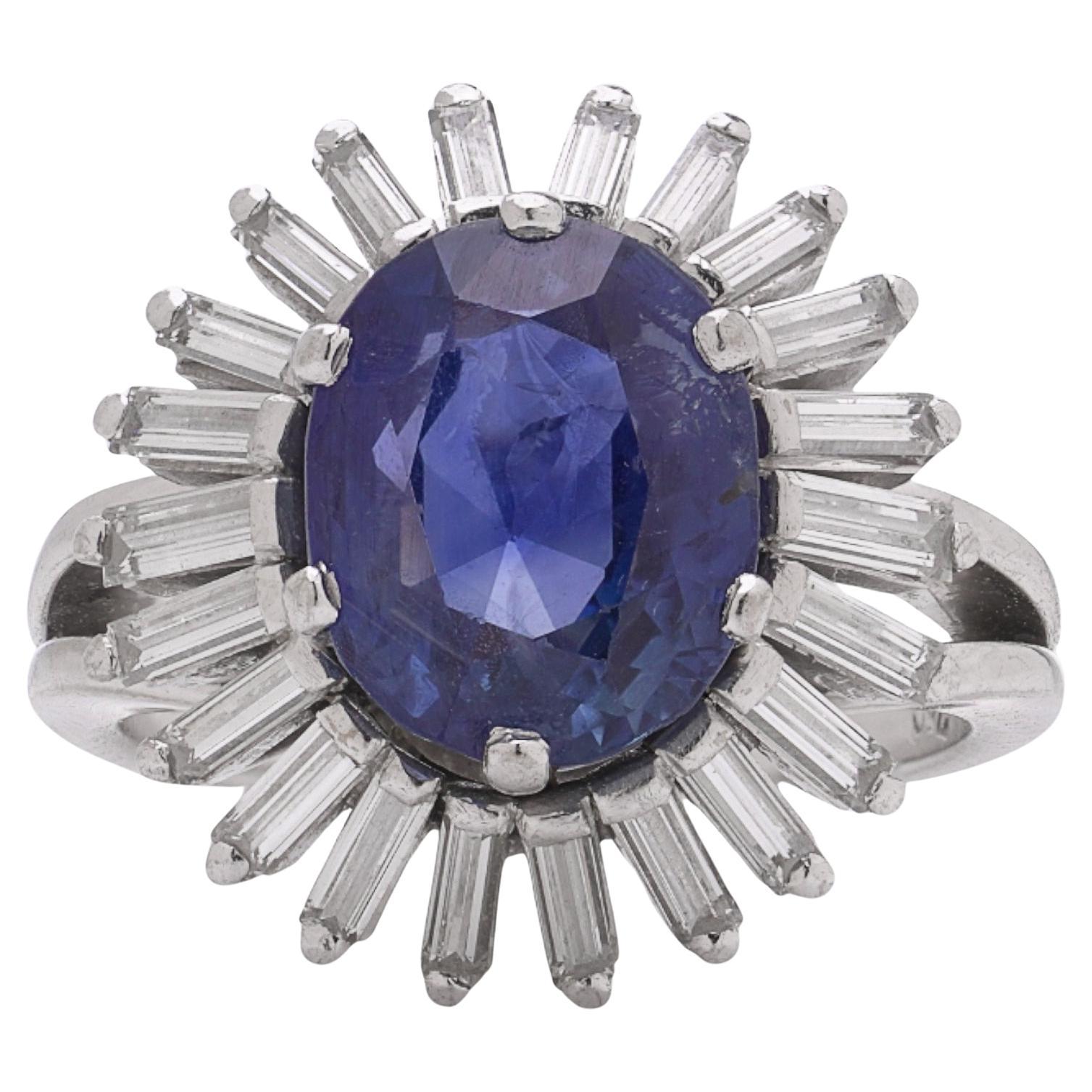 Art Deco Stil 18kt Weißgold 2,30 ct. Cluster-Ring mit Saphiren und Diamanten