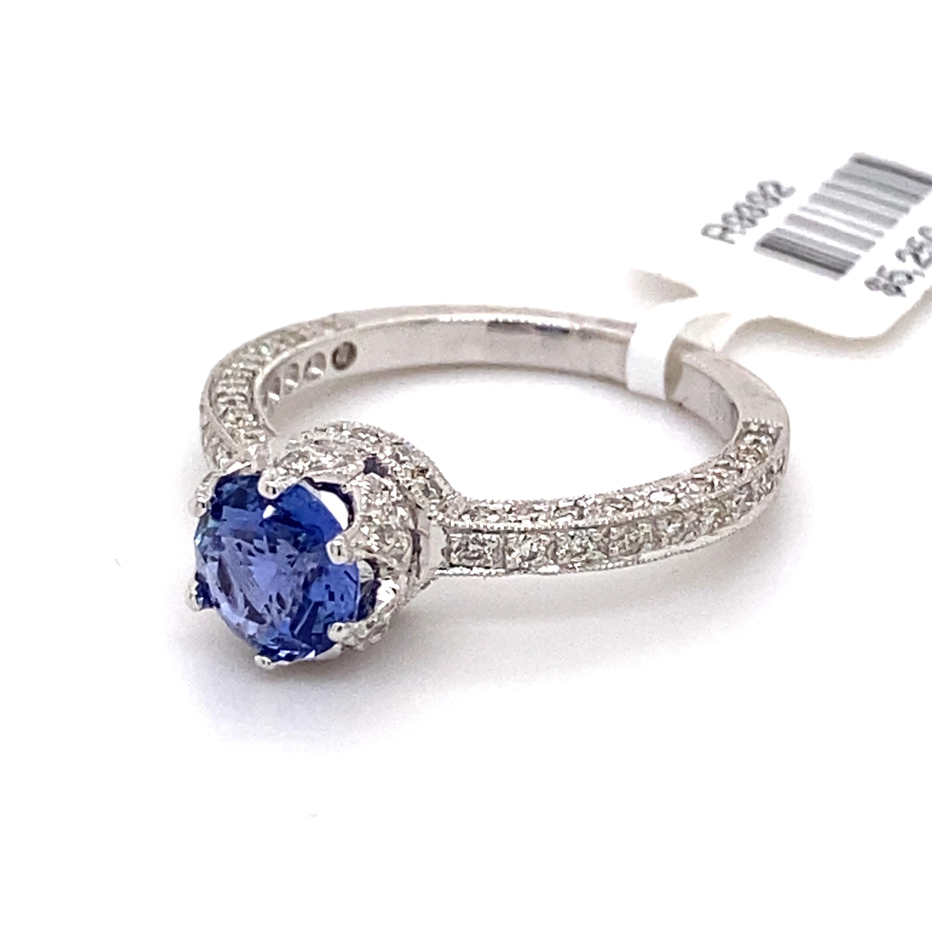Round Cut Art Deco Style 1.91ctt Ceylon Sapphire & Diamond Ring 18 Karat White Gold For Sale