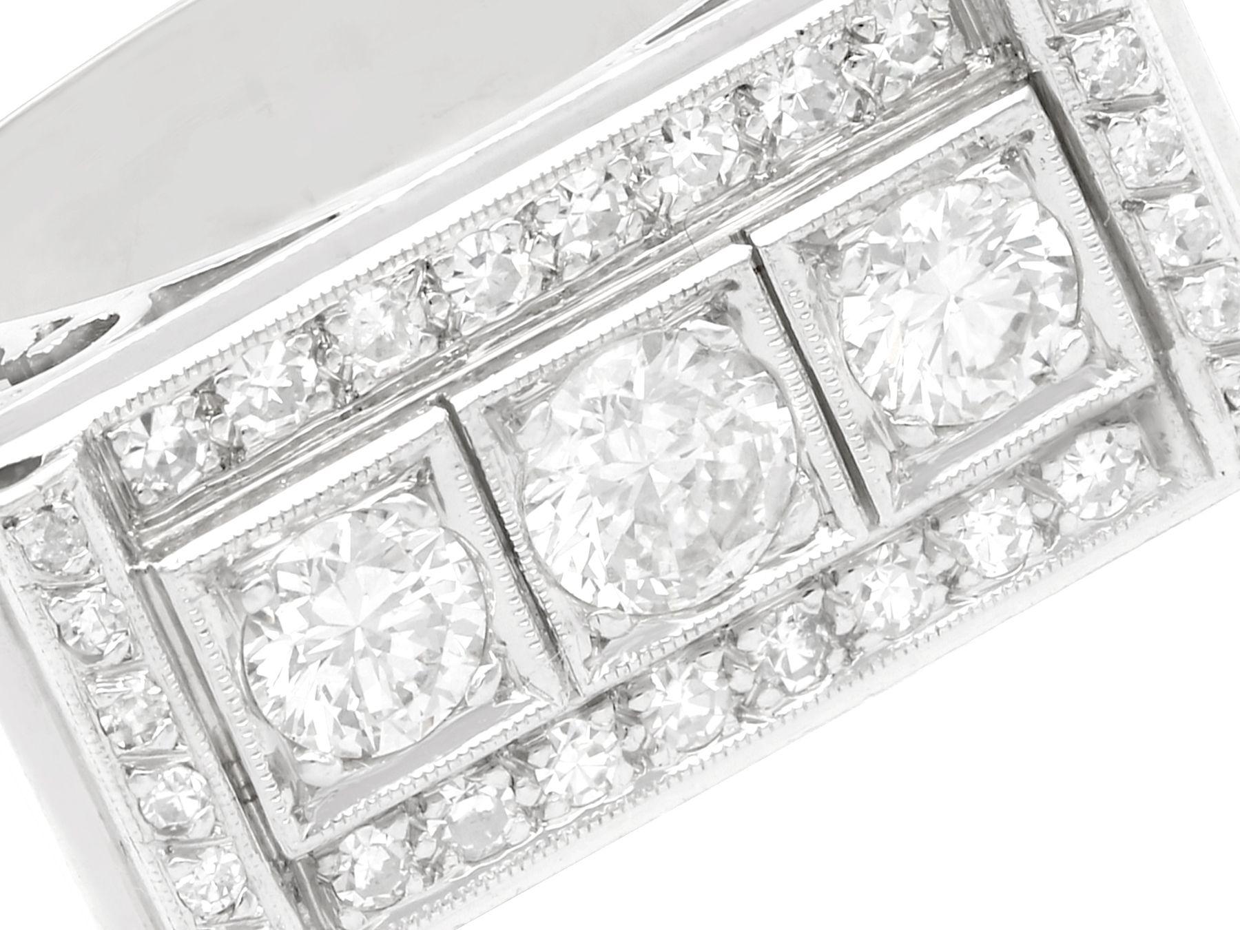 Art Deco Stil 1950er Jahre 1,89 Karat Diamant und Platin Cocktail-Ring aus Platin (Art déco) im Angebot