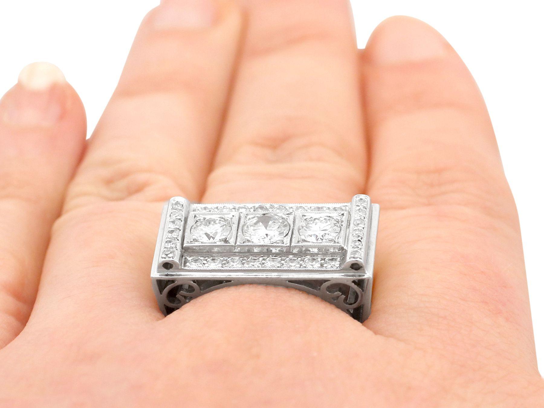 Art Deco Style 1950s 1.89 Carat Diamond and Platinum Cocktail Ring For Sale 3