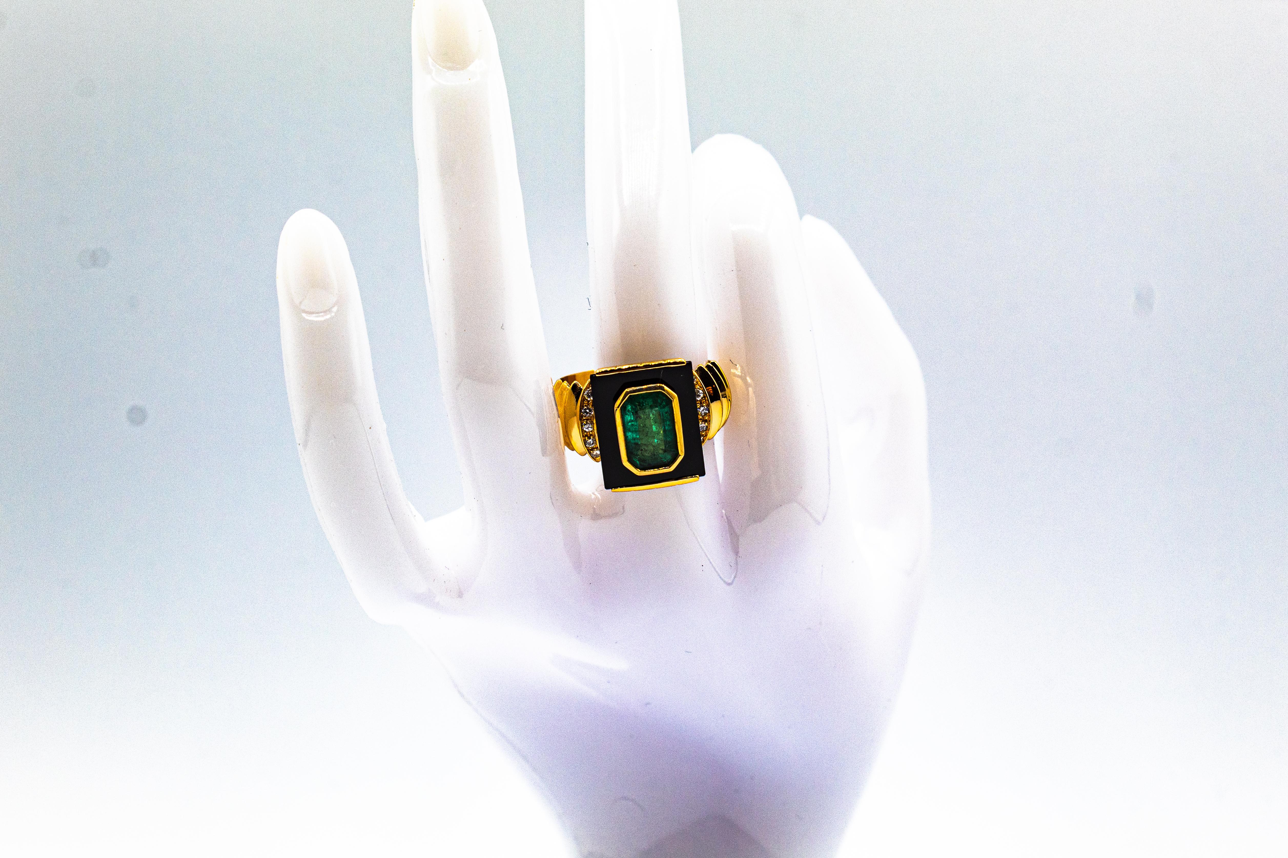 Art Deco Style 2.03 Carat White Diamond Emerald Onyx Yellow Gold Cocktail Ring For Sale 11