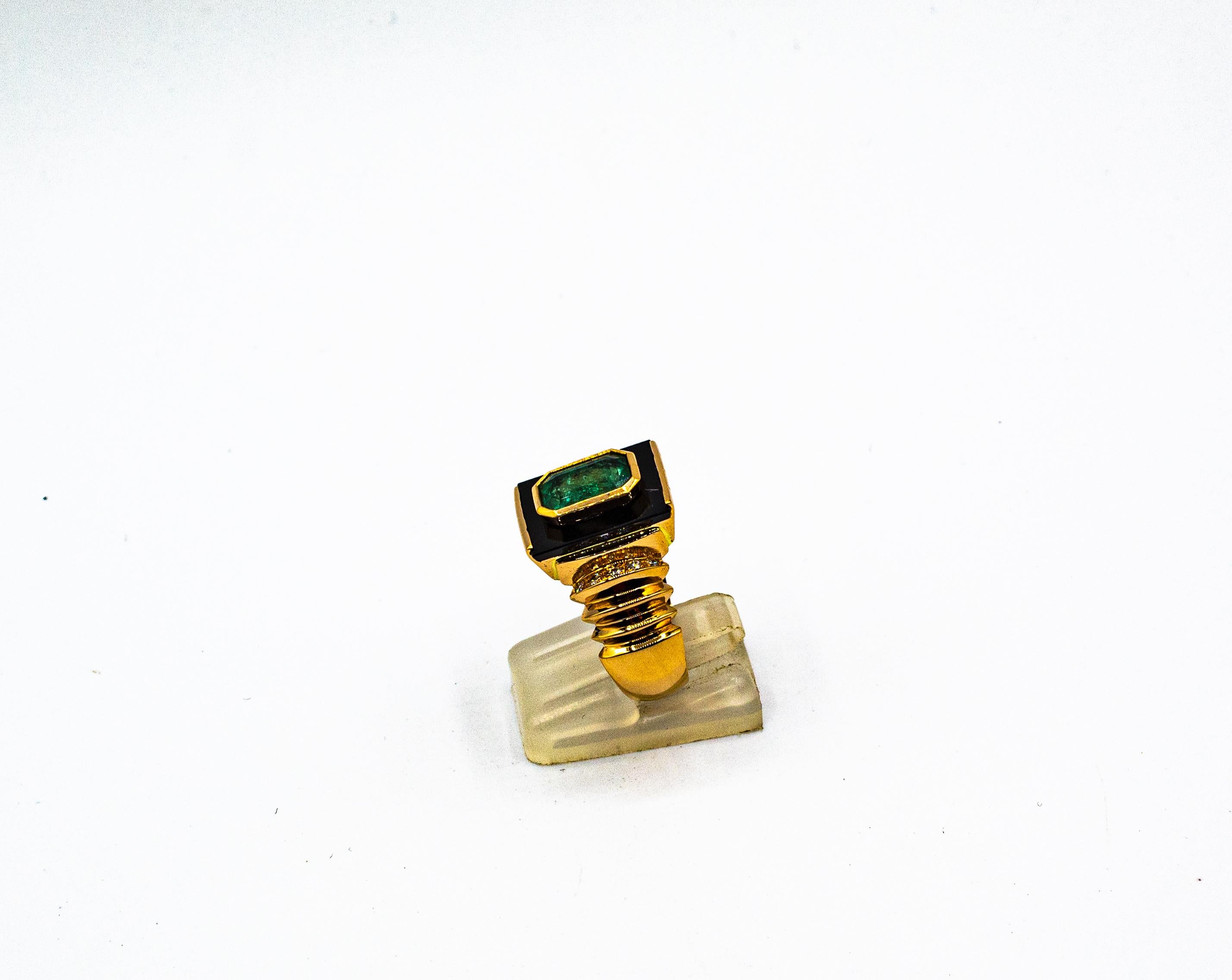 Art Deco Style 2.03 Carat White Diamond Emerald Onyx Yellow Gold Cocktail Ring In New Condition For Sale In Naples, IT