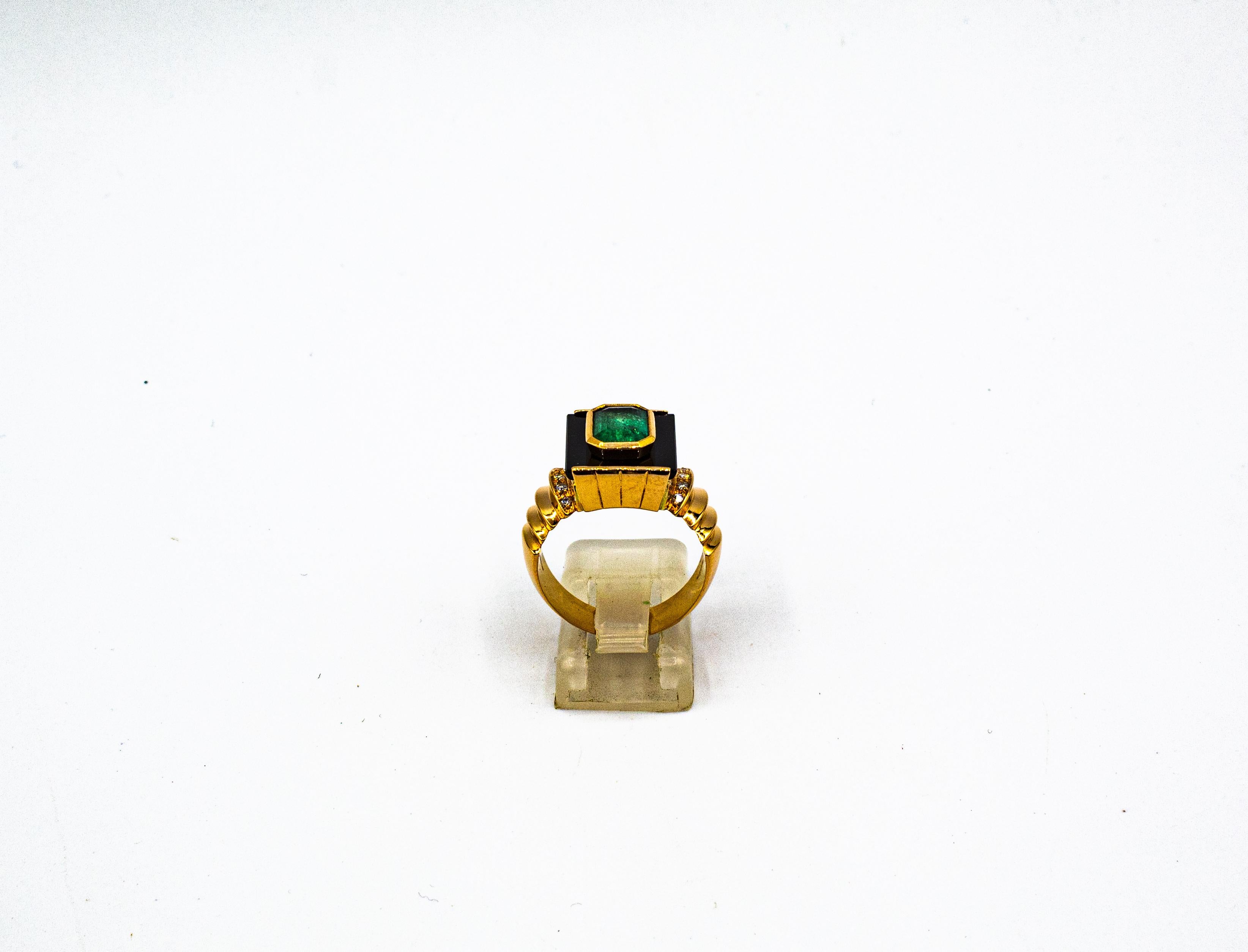 Women's or Men's Art Deco Style 2.03 Carat White Diamond Emerald Onyx Yellow Gold Cocktail Ring For Sale