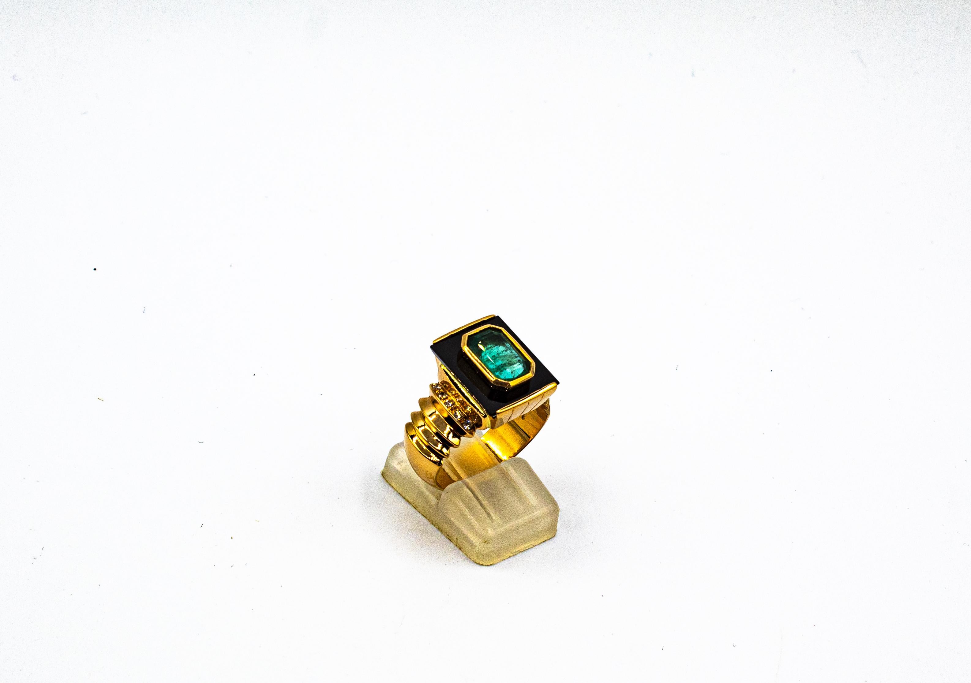 Art Deco Style 2.03 Carat White Diamond Emerald Onyx Yellow Gold Cocktail Ring For Sale 1