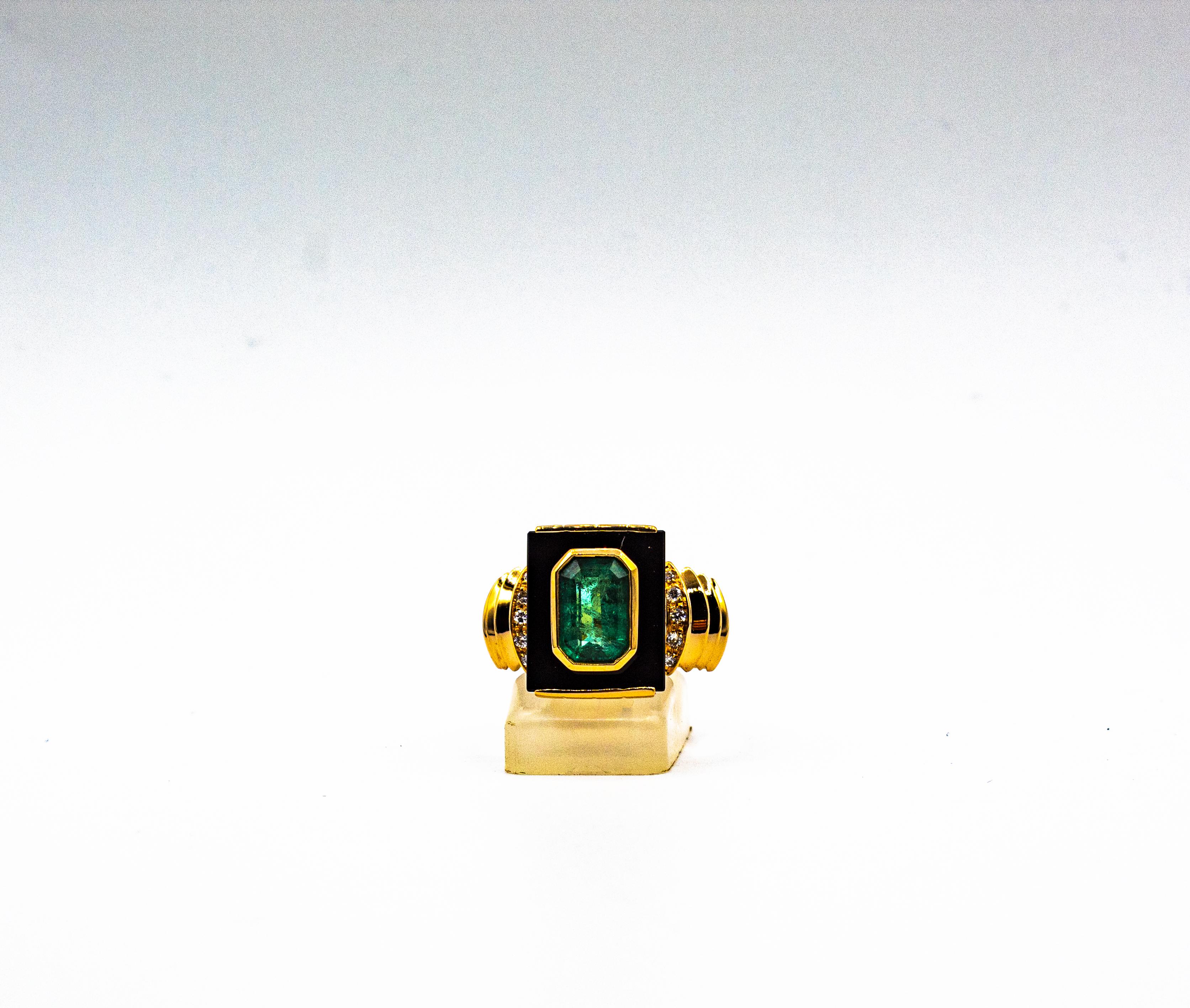 Art Deco Style 2.03 Carat White Diamond Emerald Onyx Yellow Gold Cocktail Ring For Sale 3