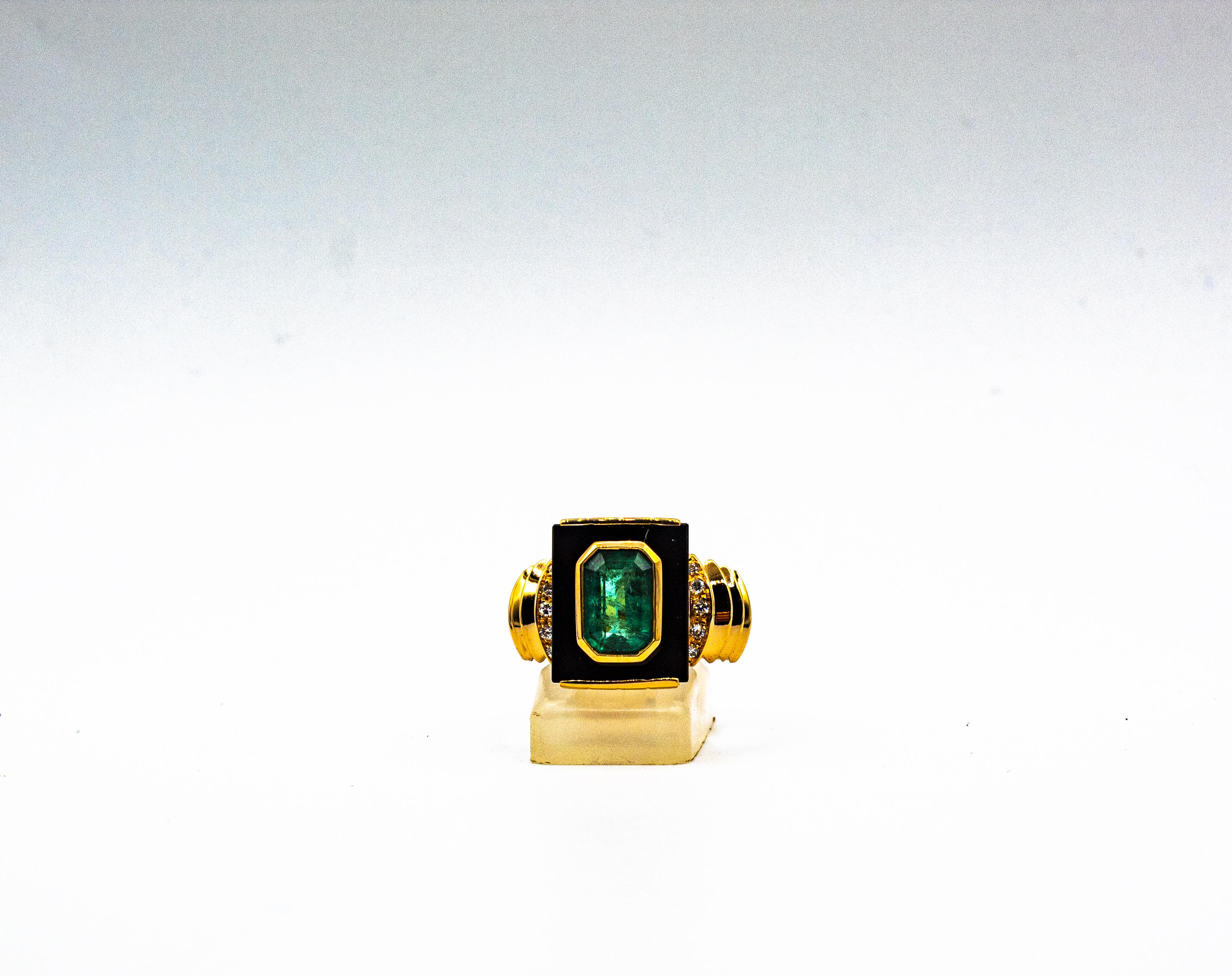 Art Deco Style 2.03 Carat White Diamond Emerald Onyx Yellow Gold Cocktail Ring For Sale 4