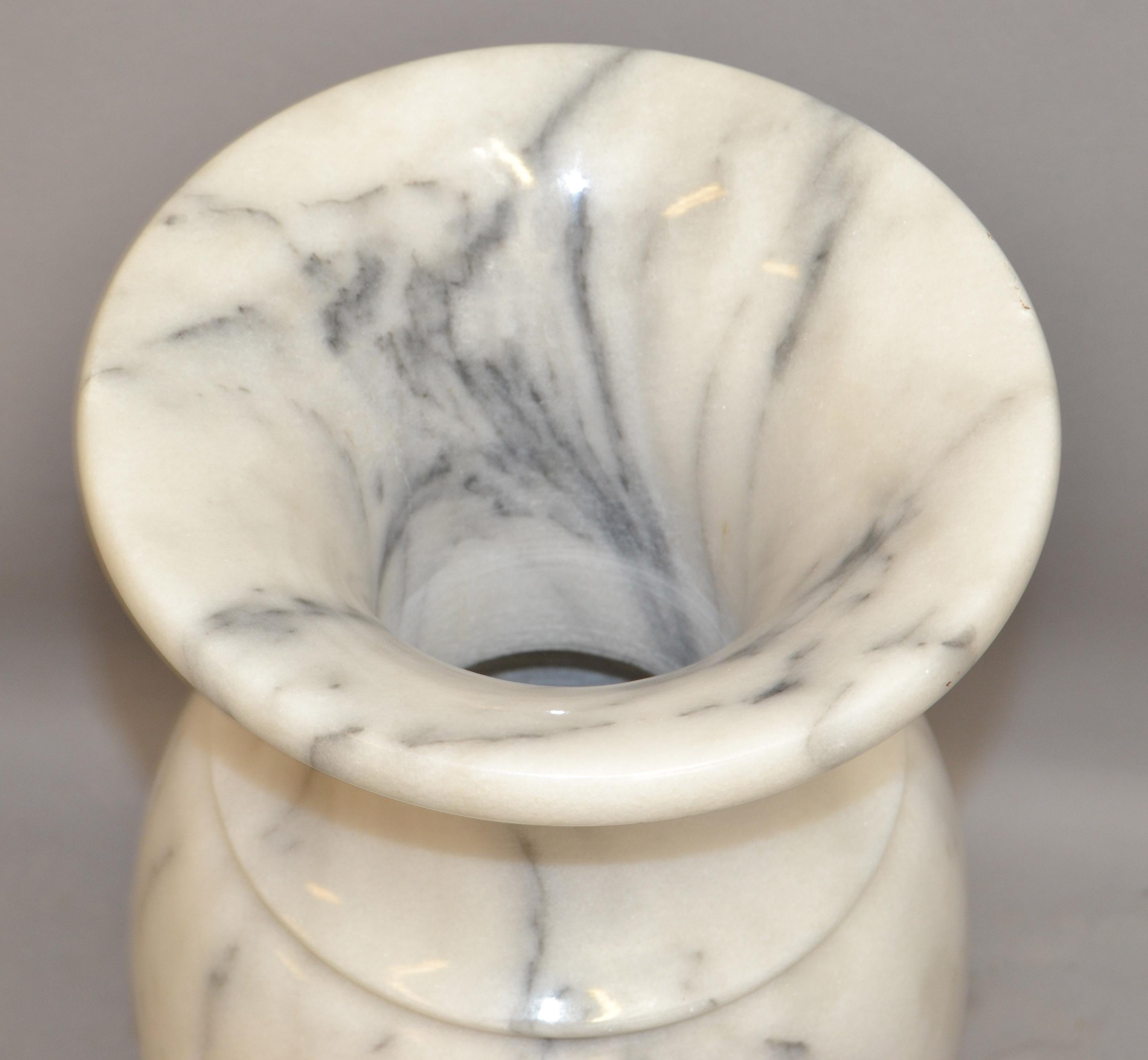 Art Deco Style 20th Century Hand Carved Carrara Marble Vase Urn Vessel, Italy In Good Condition For Sale In Miami, FL