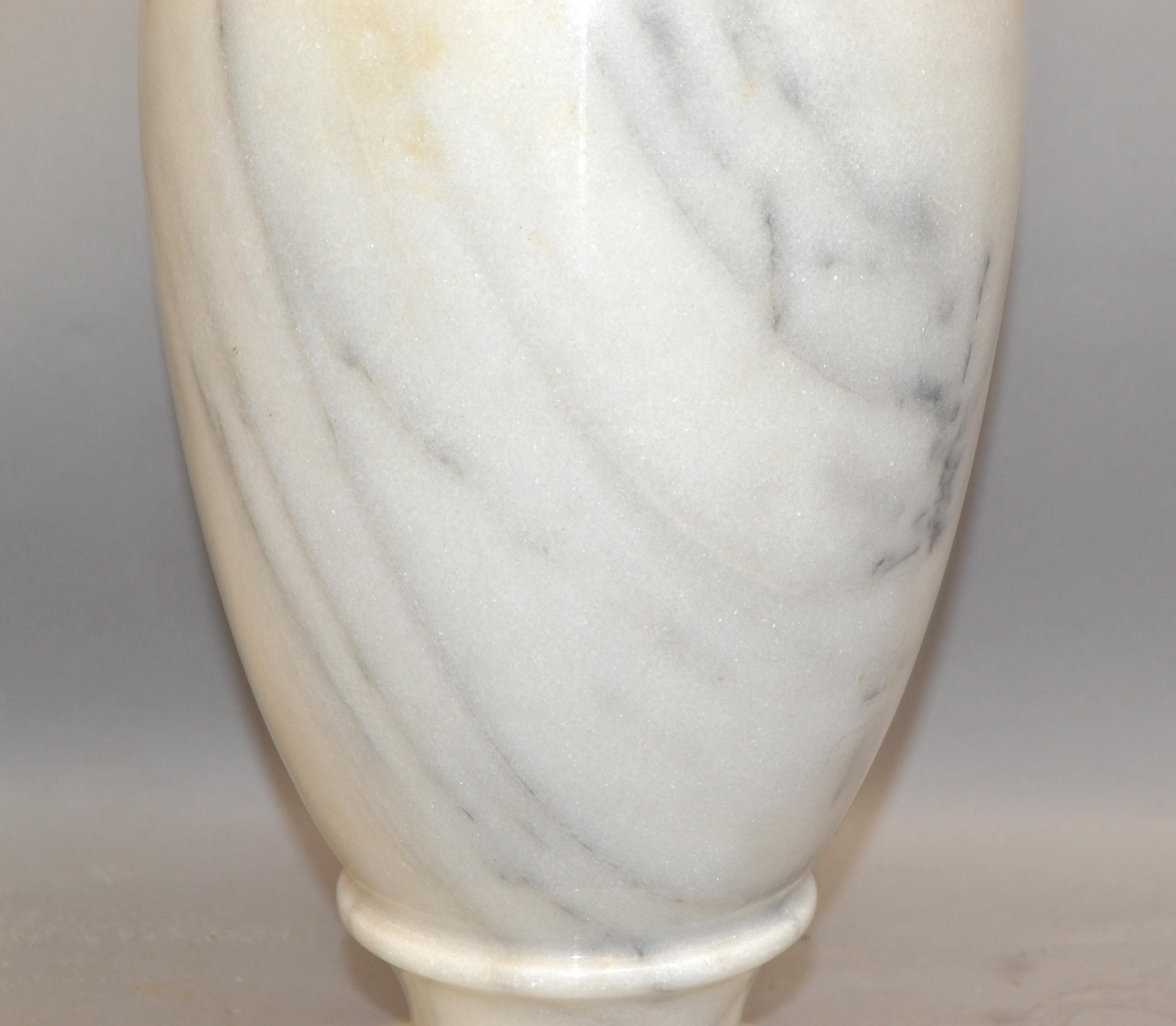 Art Deco Style 20th Century Hand Carved Carrara Marble Vase Urn Vessel, Italy For Sale 2