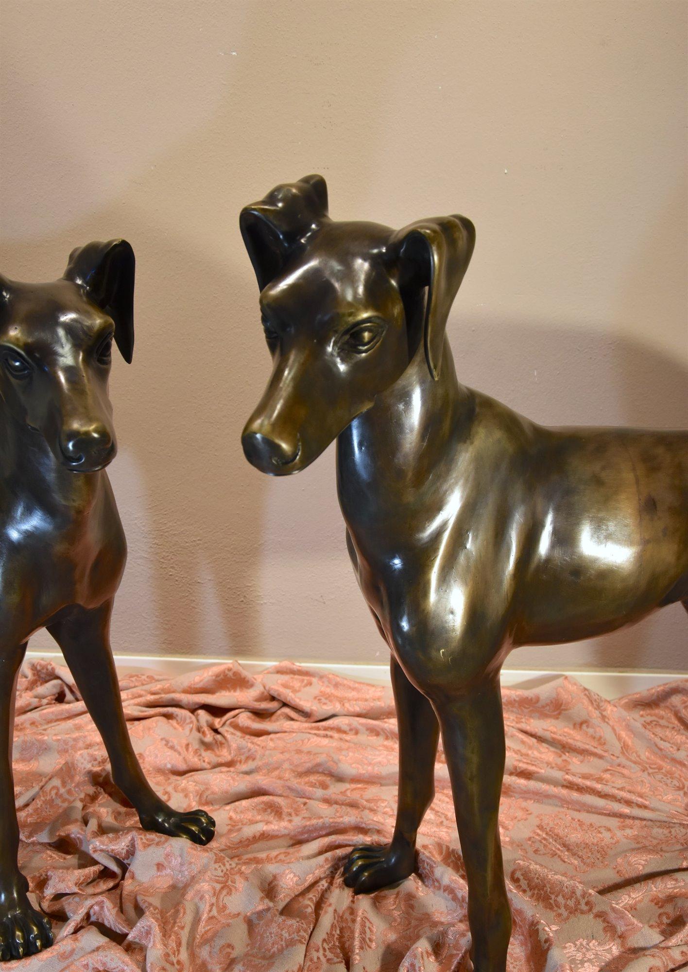 Paire de lévriers en bronze Art Déco France 20ème siècle en vente 8