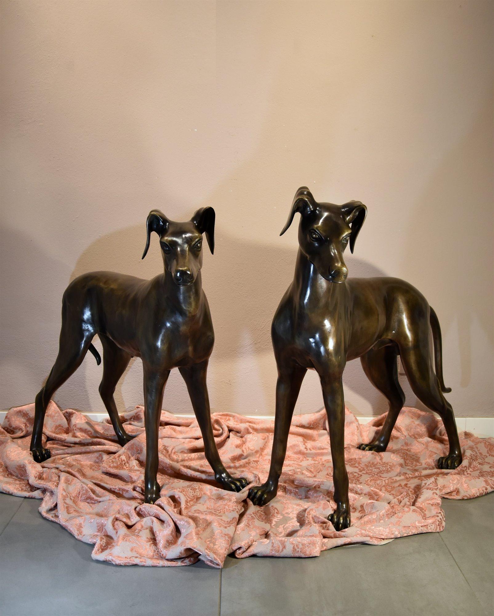 Paire de lévriers en bronze Art Déco France 20ème siècle en vente 5