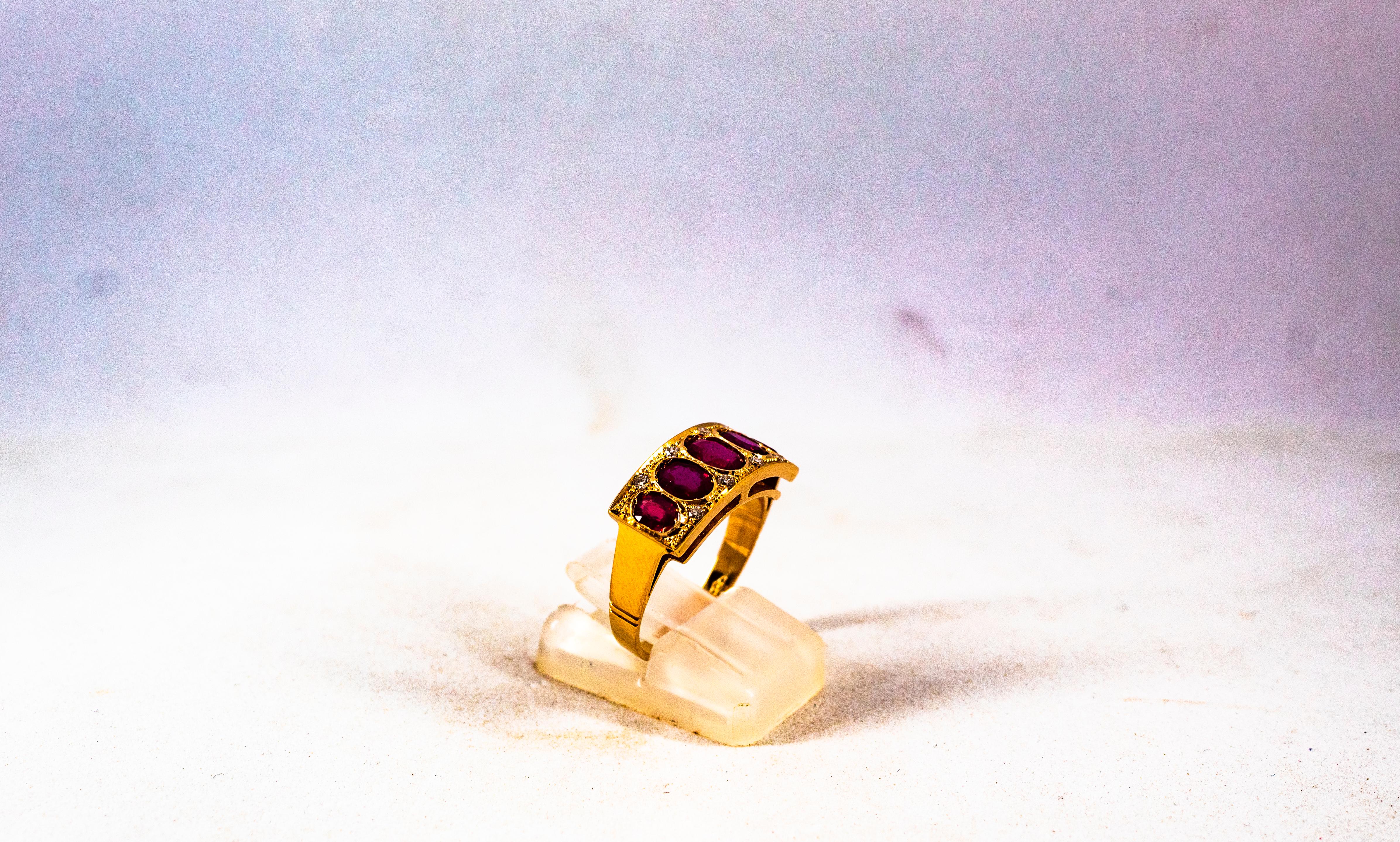Art Deco Style 2.10 Carat White Brilliant Cut Diamond Ruby Yellow Gold Band Ring en vente 5