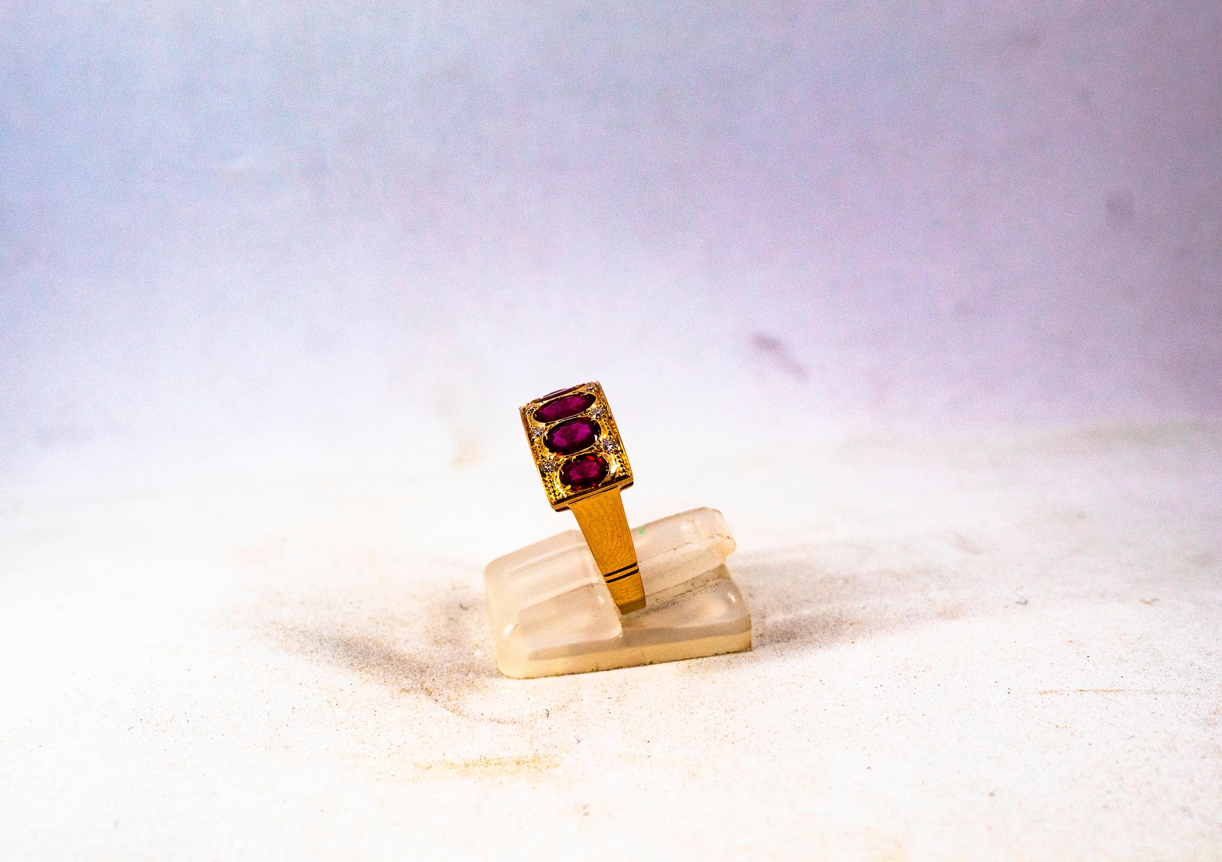 Art Deco Style 2.10 Carat White Brilliant Cut Diamond Ruby Yellow Gold Band Ring en vente 2