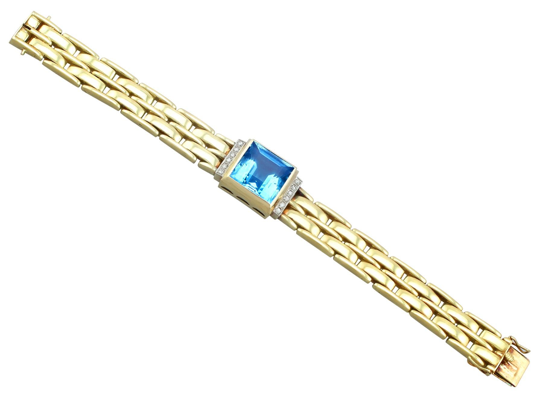 1960s Art Deco Style 21.68 Carat Aquamarine and Diamond Yellow Gold Bracelet In Excellent Condition For Sale In Jesmond, Newcastle Upon Tyne