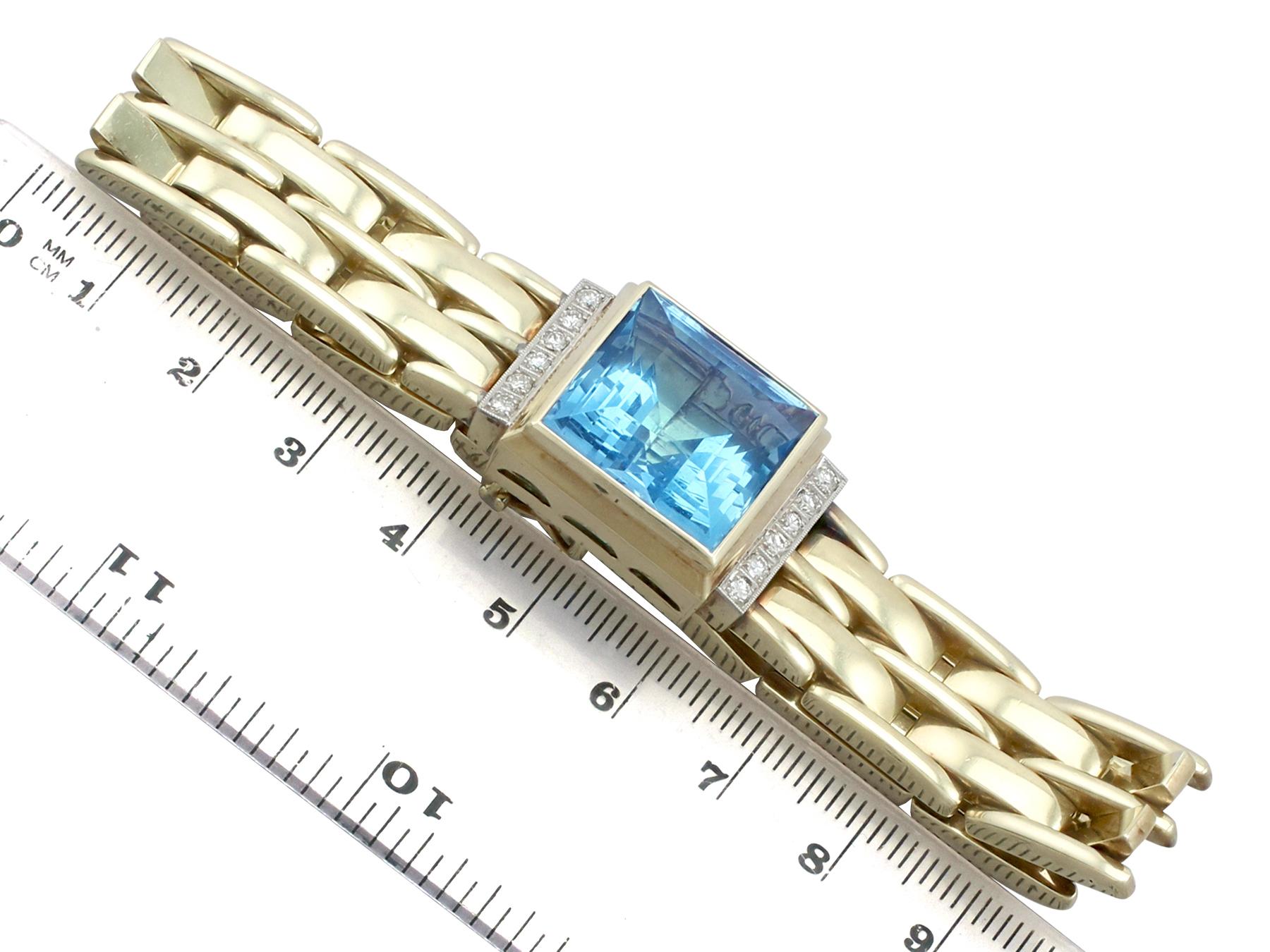 1960s Art Deco Style 21.68 Carat Aquamarine and Diamond Yellow Gold Bracelet For Sale 1