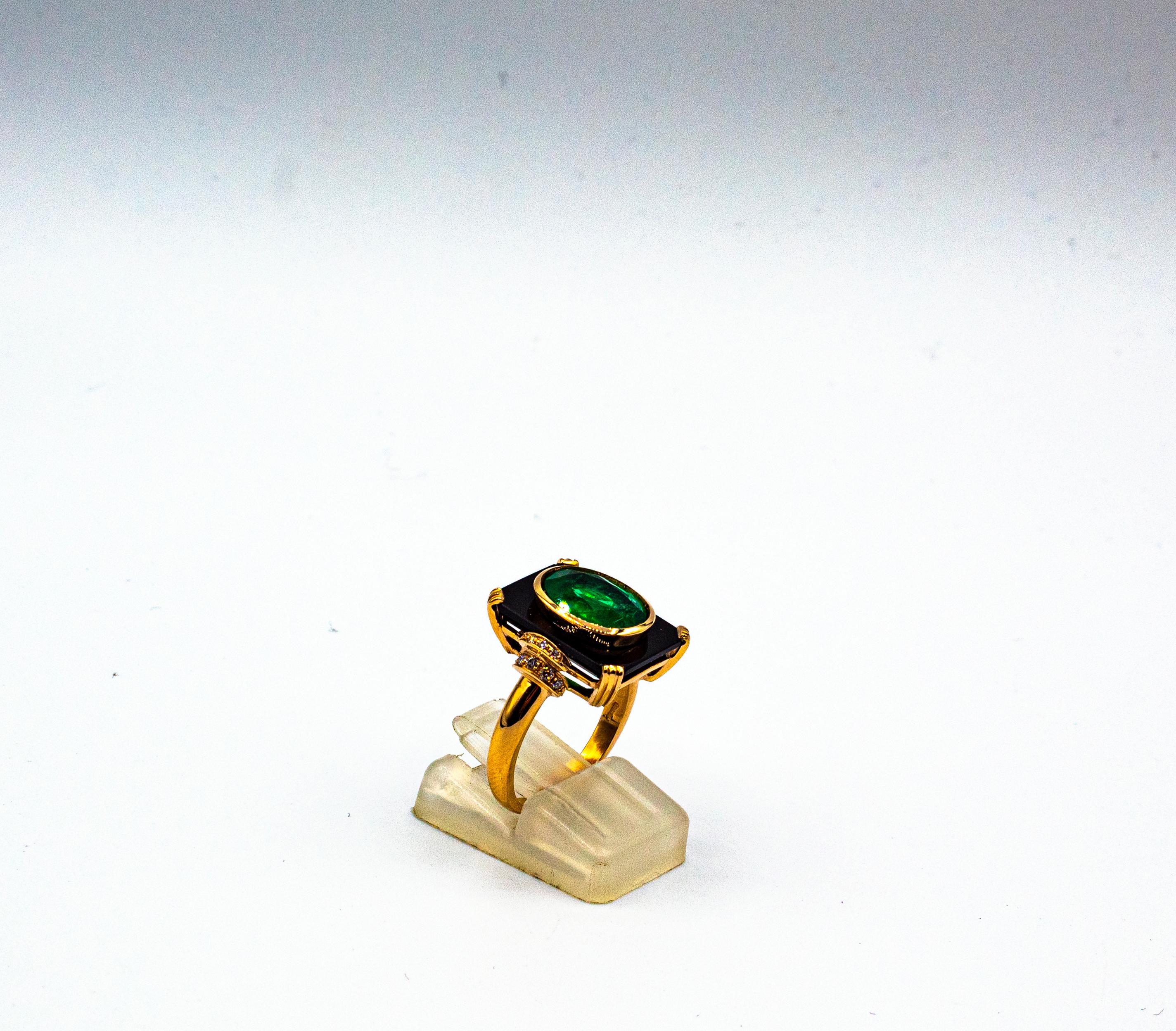 Art Deco Style 2.18 Carat White Diamond Emerald Onyx Yellow Gold Cocktail Ring In New Condition In Naples, IT