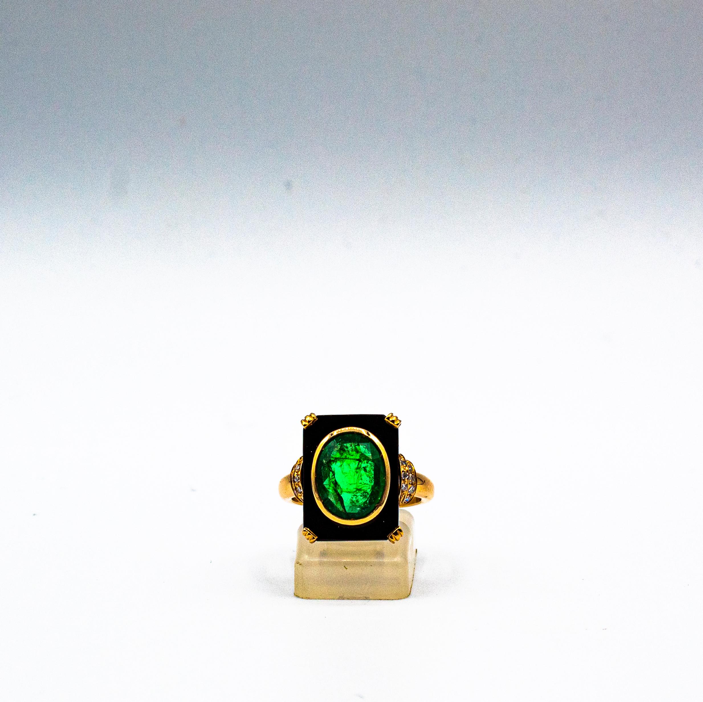 Women's or Men's Art Deco Style 2.18 Carat White Diamond Emerald Onyx Yellow Gold Cocktail Ring