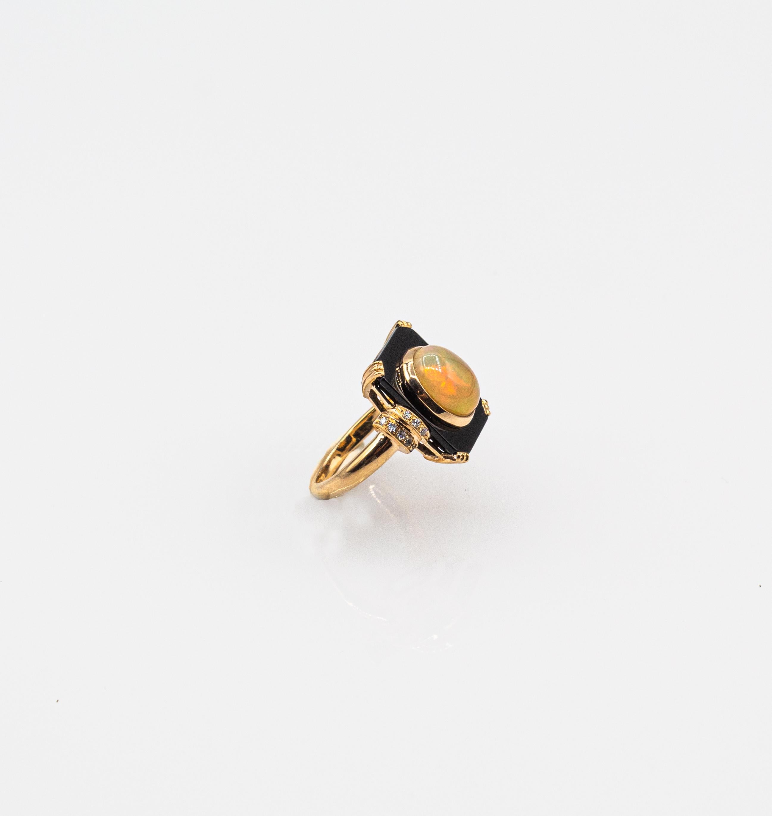 Bague cocktail en or jaune de style Art déco avec opale, onyx et diamant blanc de 2.21 carats en vente 1