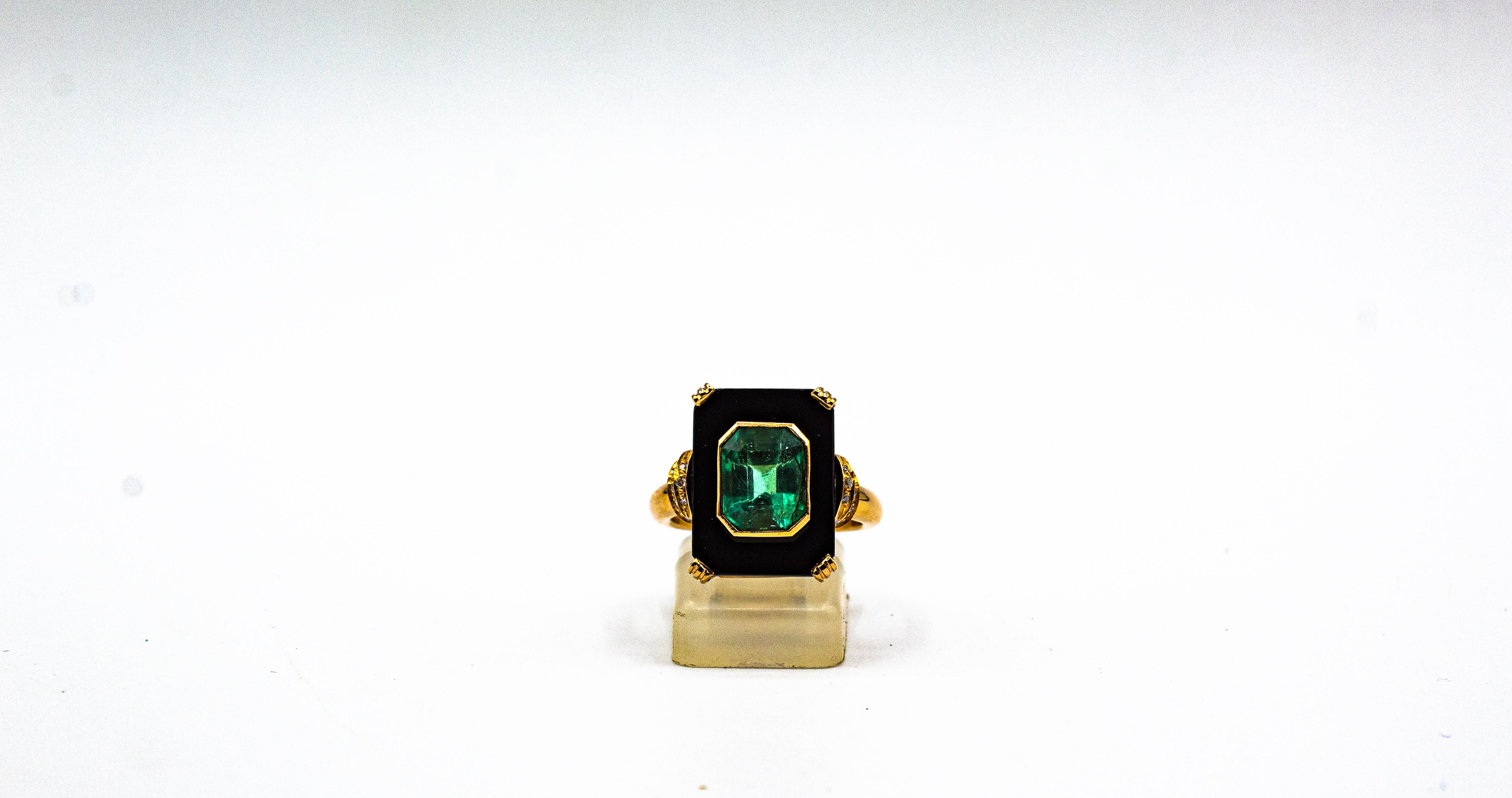 Art Deco Style 2.22 Carat White Diamond Emerald Onyx Yellow Gold Cocktail Ring 1