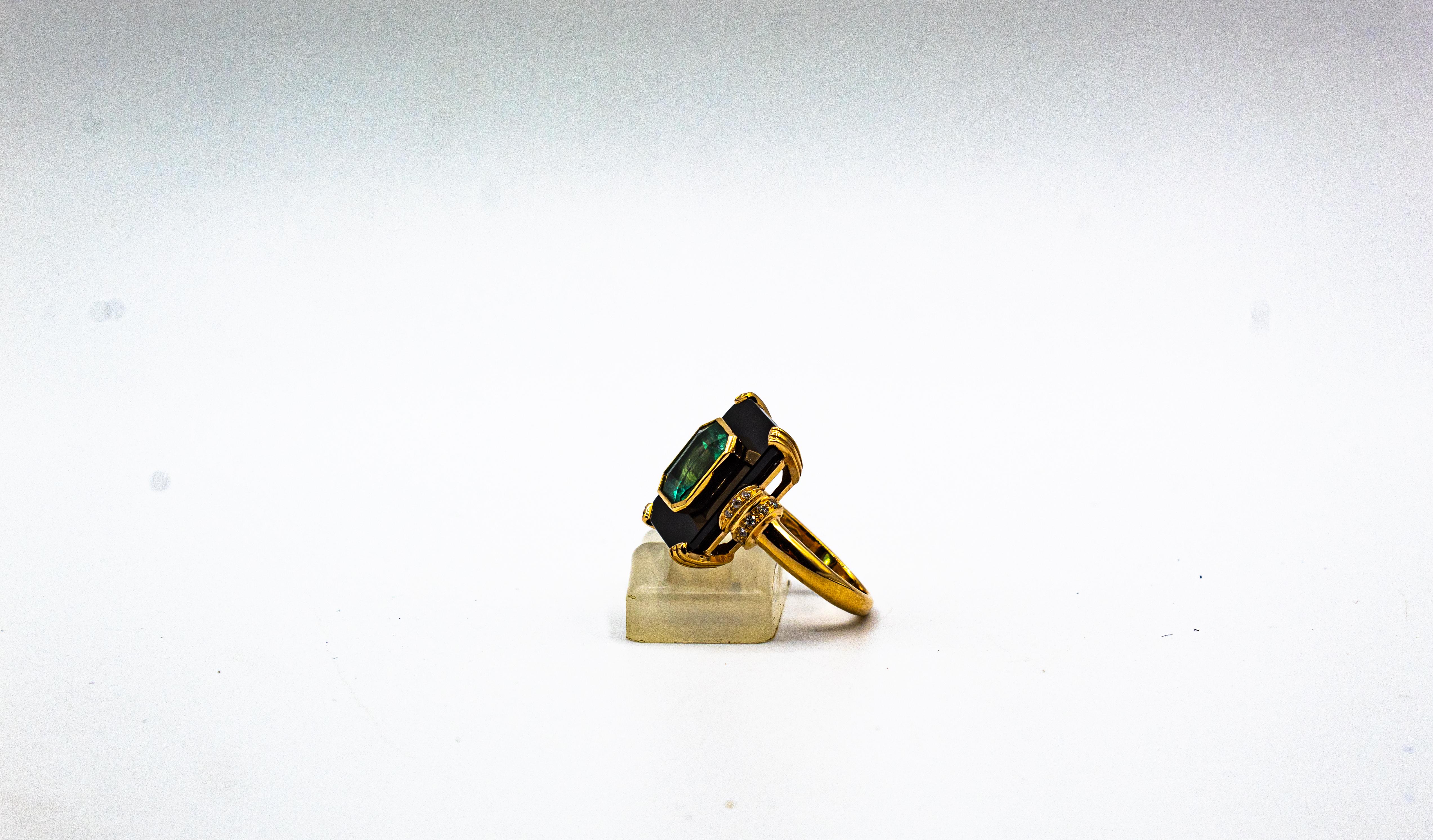 Art Deco Style 2.22 Carat White Diamond Emerald Onyx Yellow Gold Cocktail Ring 2