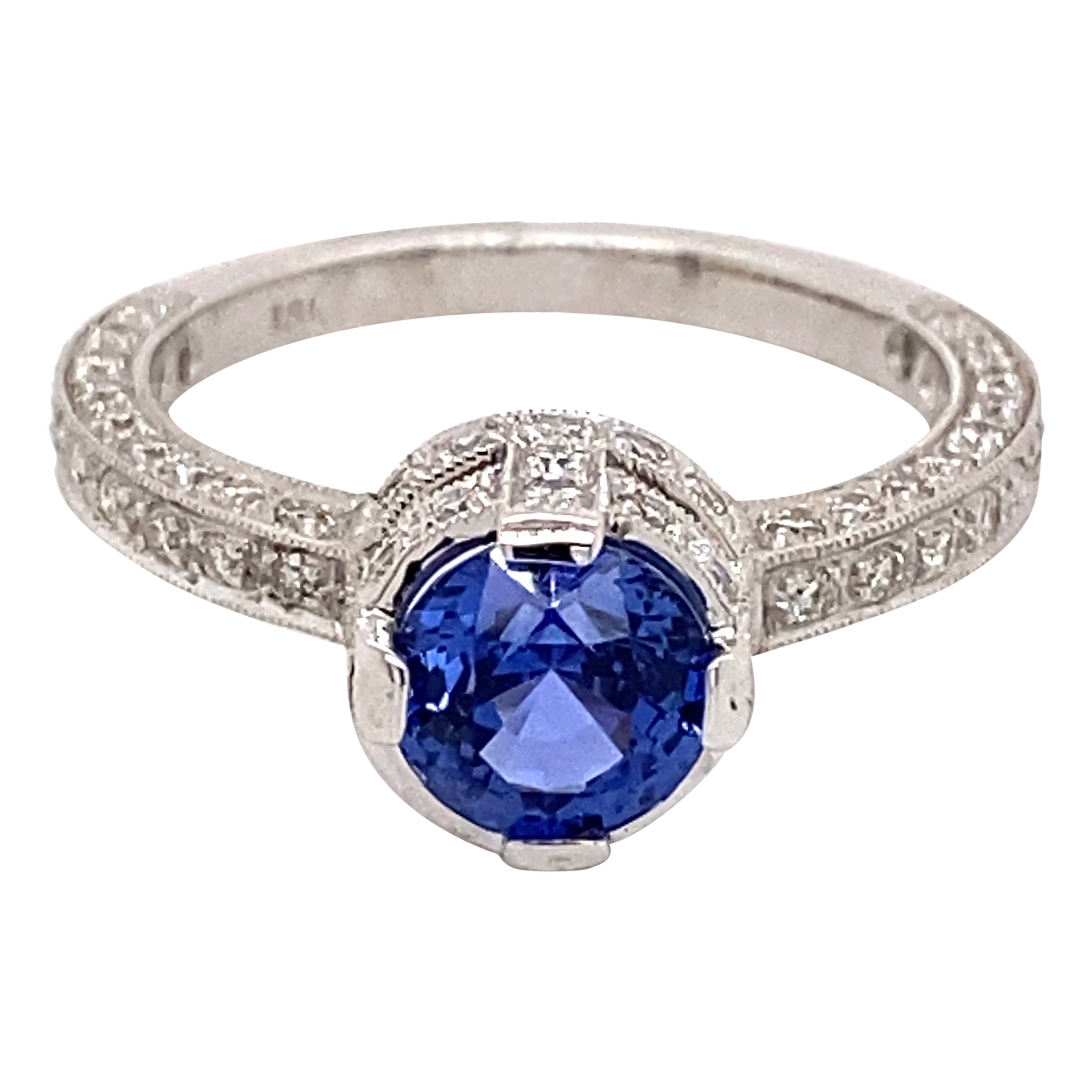Ring aus 18 Karat Weißgold mit 2,27 Karat Ceylon-Saphir und Diamant im Art-déco-Stil im Angebot