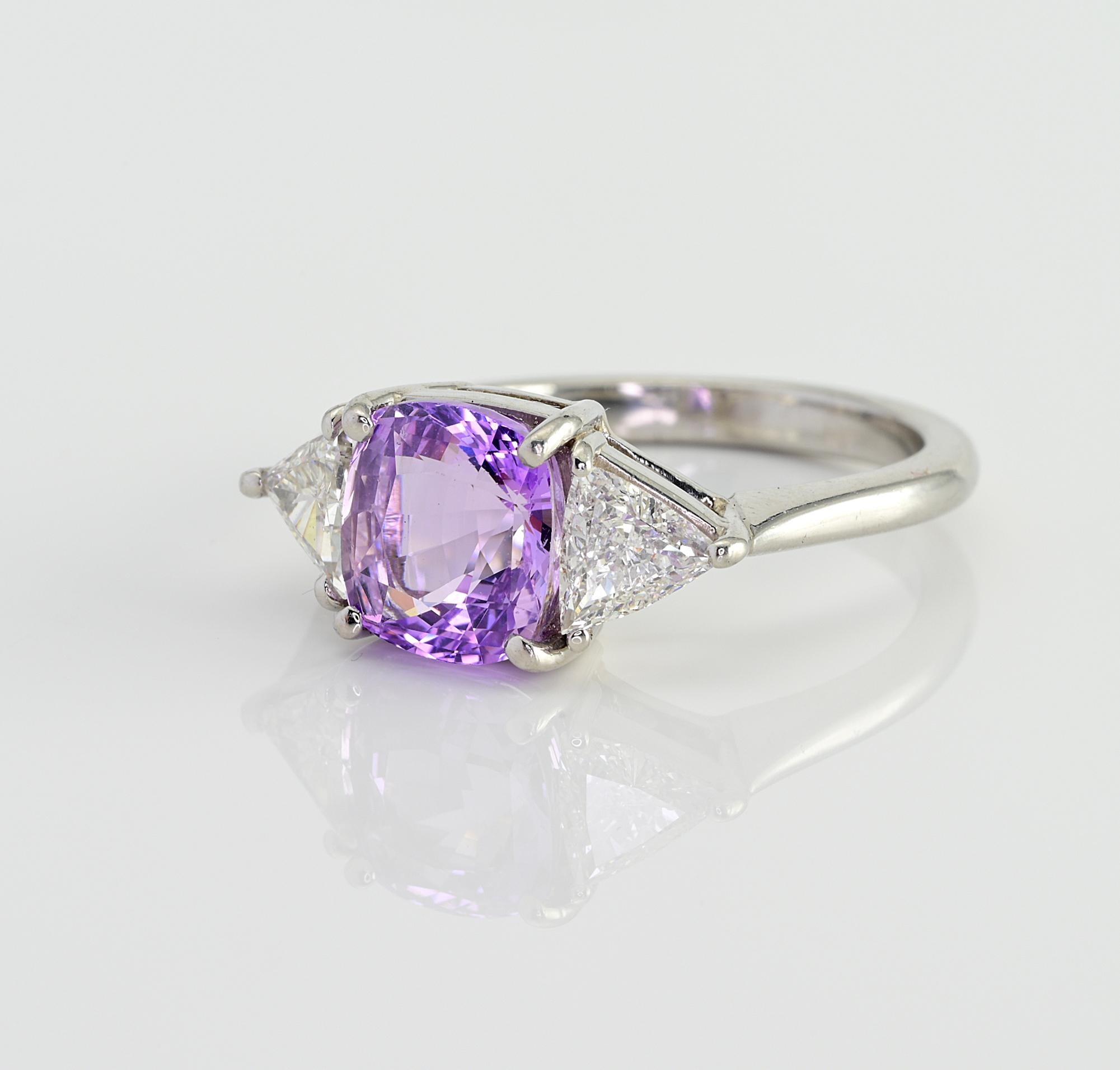 Women's Art Deco Style 2.30 Ct Ceylon No Heat Liliac Sapphire Diamond Platinum Ring For Sale