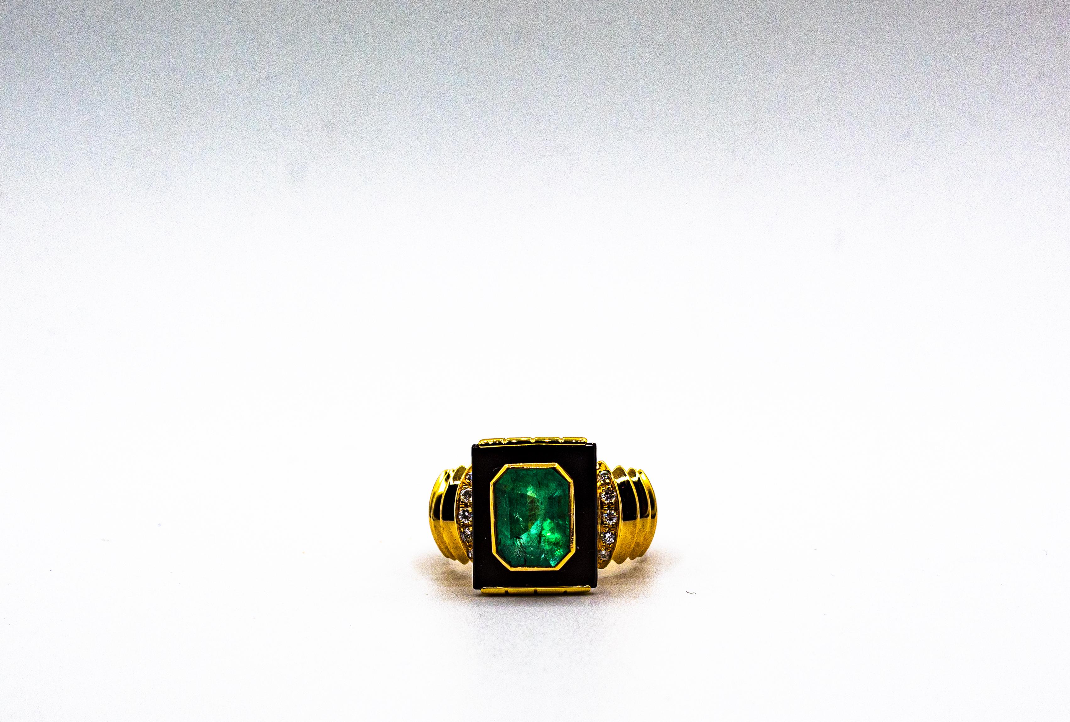 Art Deco Style 2.34 Carat White Diamond Emerald Onyx Yellow Gold Cocktail Ring For Sale 6