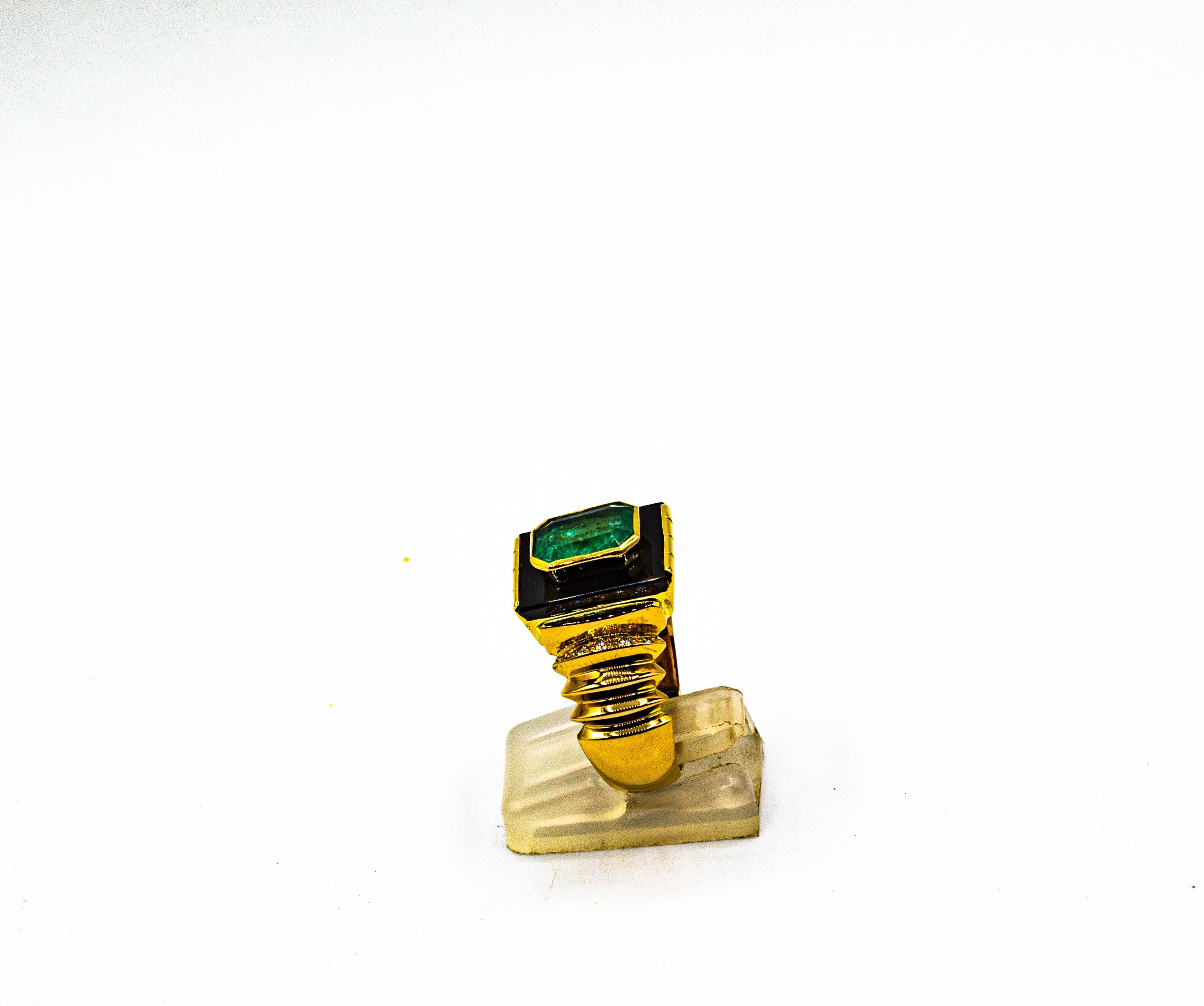 Art Deco Style 2.34 Carat White Diamond Emerald Onyx Yellow Gold Cocktail Ring In New Condition For Sale In Naples, IT