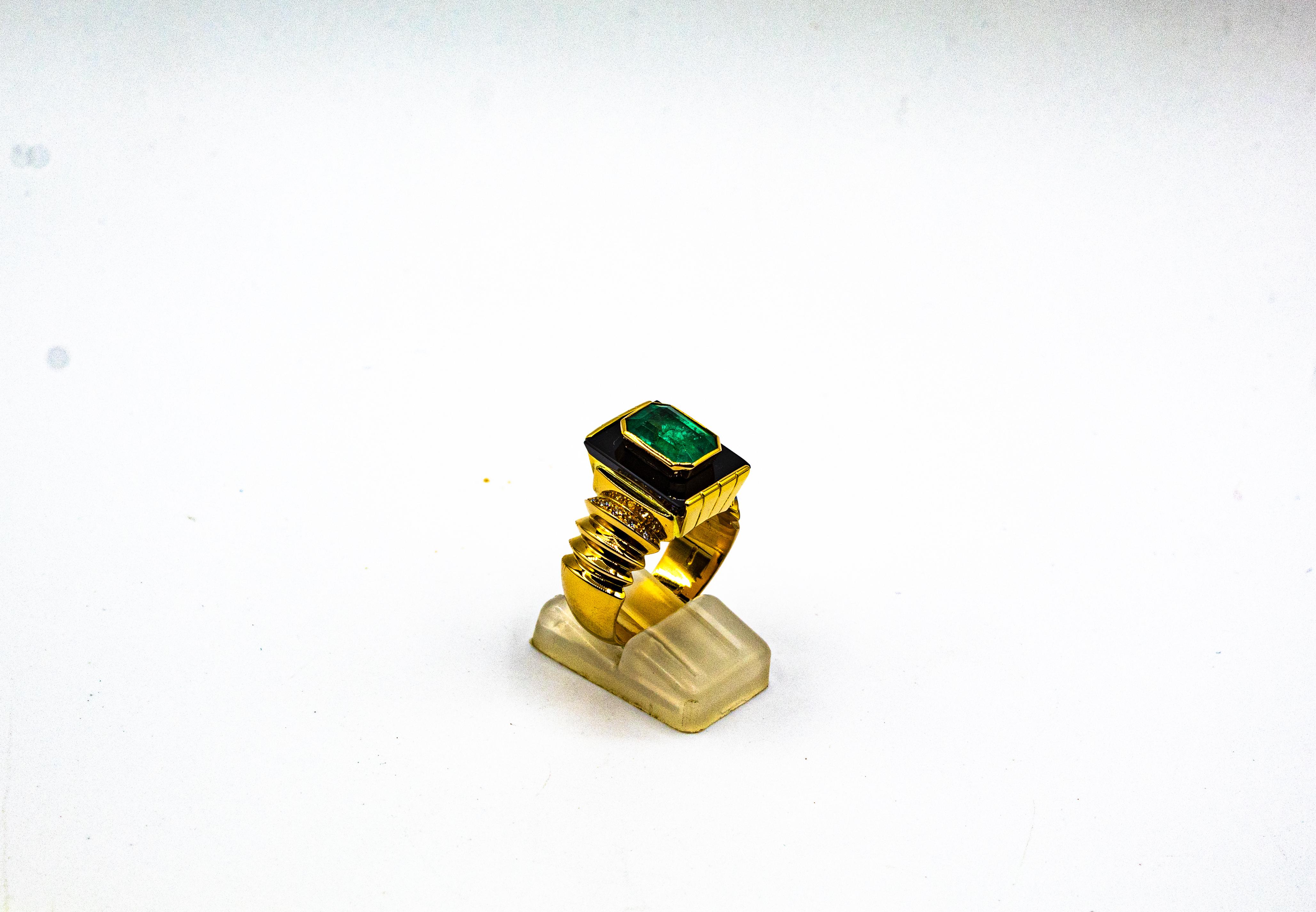 Art Deco Style 2.34 Carat White Diamond Emerald Onyx Yellow Gold Cocktail Ring For Sale 1