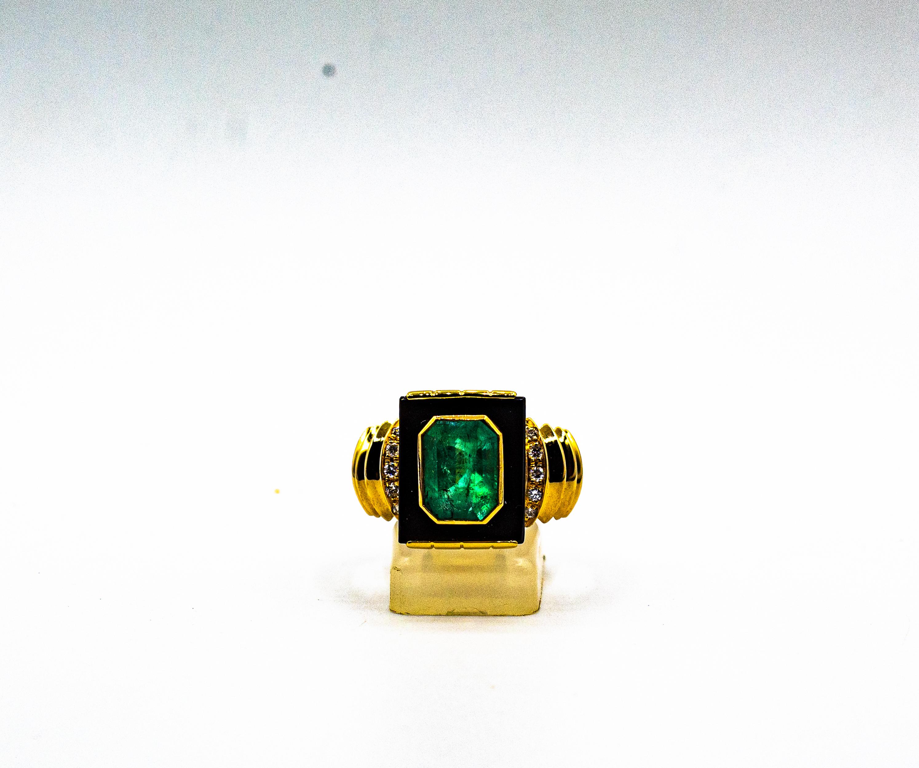 Art Deco Style 2.34 Carat White Diamond Emerald Onyx Yellow Gold Cocktail Ring For Sale 2