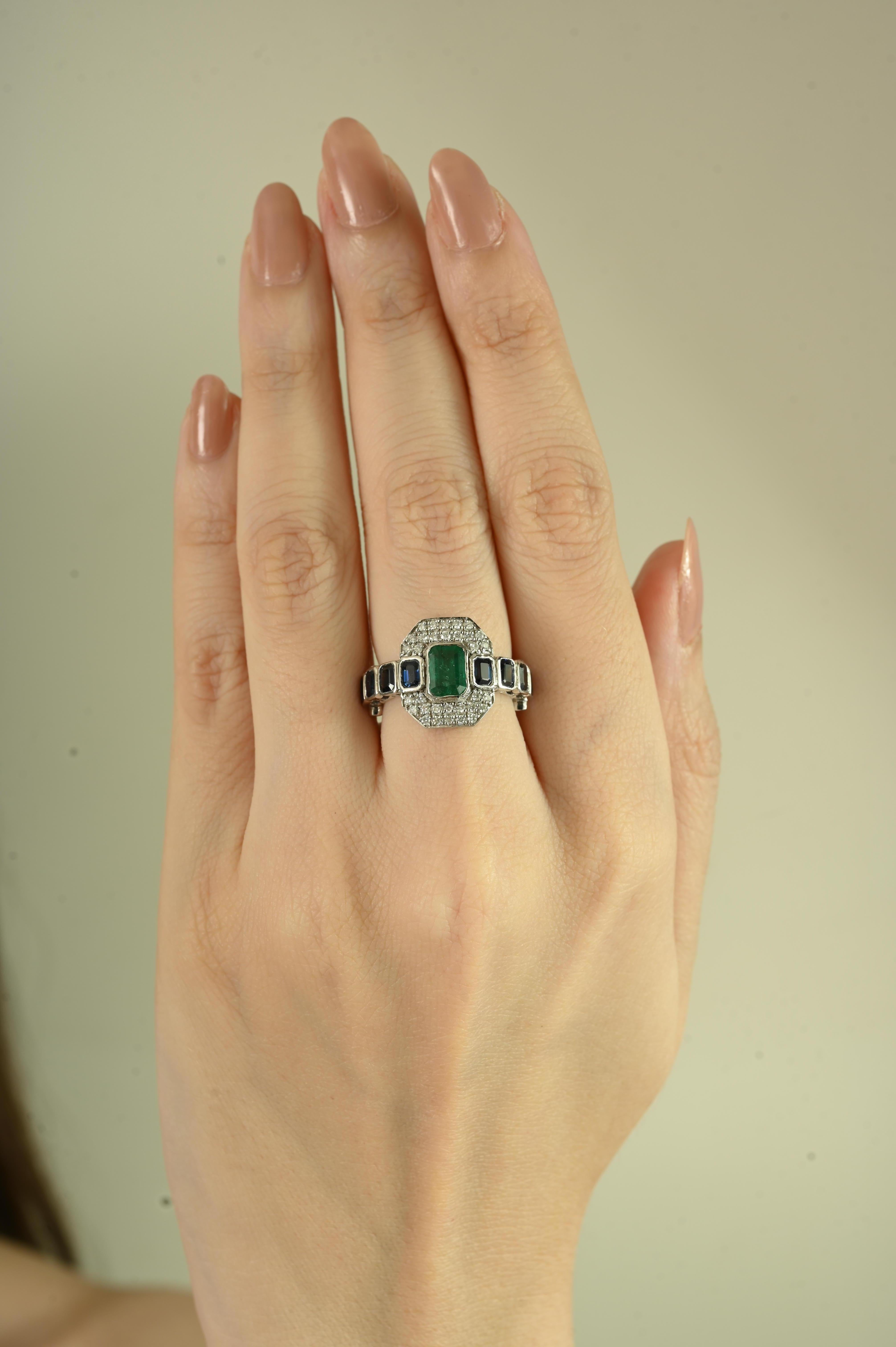 Im Angebot: Art Deco Stil 2,34Karat Smaragd Saphir & Diamant Cocktail Ring 14K Weißgold () 5