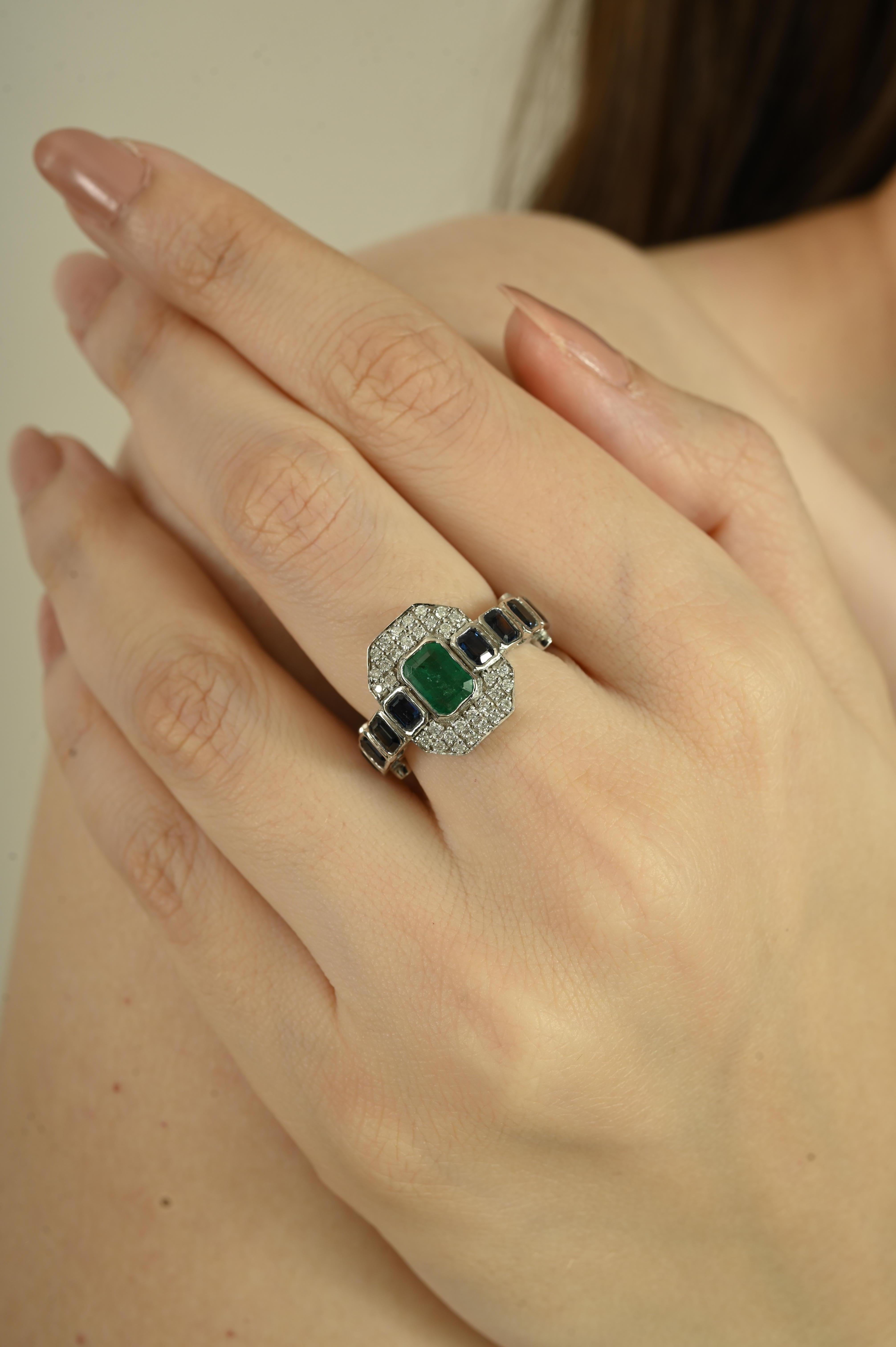 Im Angebot: Art Deco Stil 2,34Karat Smaragd Saphir & Diamant Cocktail Ring 14K Weißgold () 7