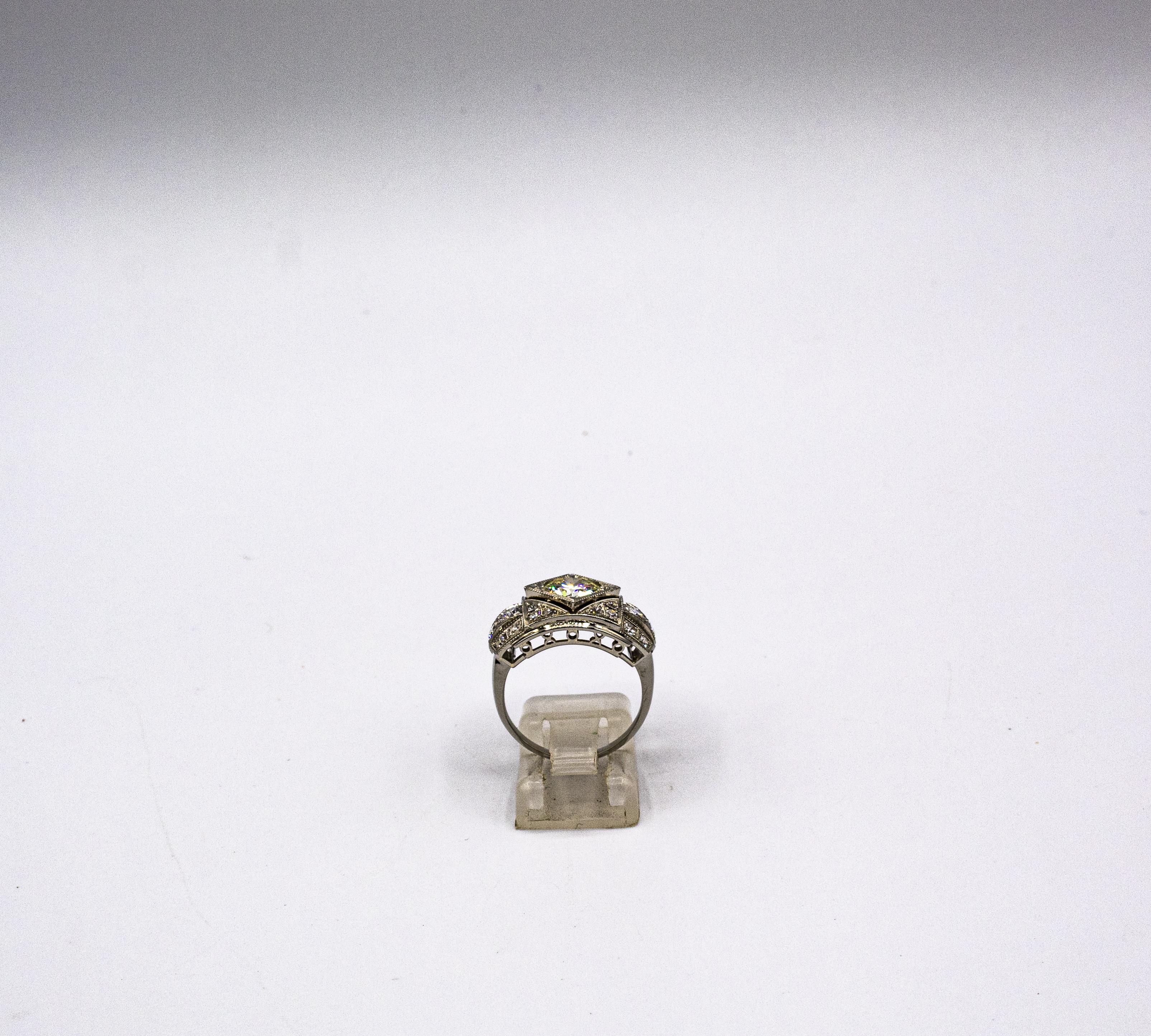 Art Deco Stil 2,37 Karat Weißer Brillantschliff Diamant Weißgold Cocktail Ring für Damen oder Herren im Angebot