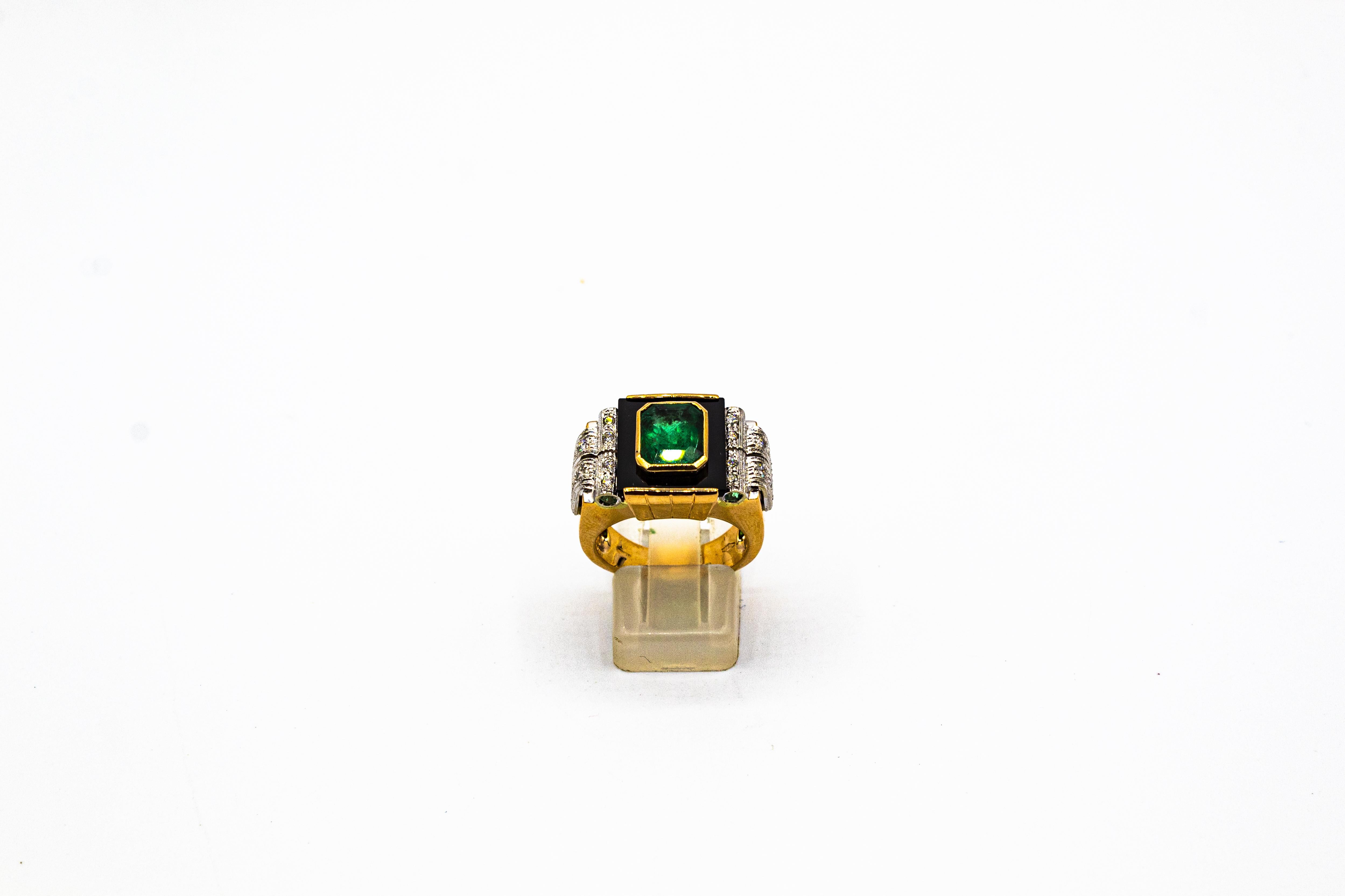 Art Deco Style 2.38 Carat White Diamond Emerald Onyx Yellow Gold Cocktail Ring In New Condition In Naples, IT