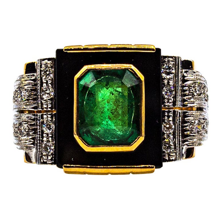 Art Deco Style 2.38 Carat White Diamond Emerald Onyx Yellow Gold Cocktail Ring For Sale