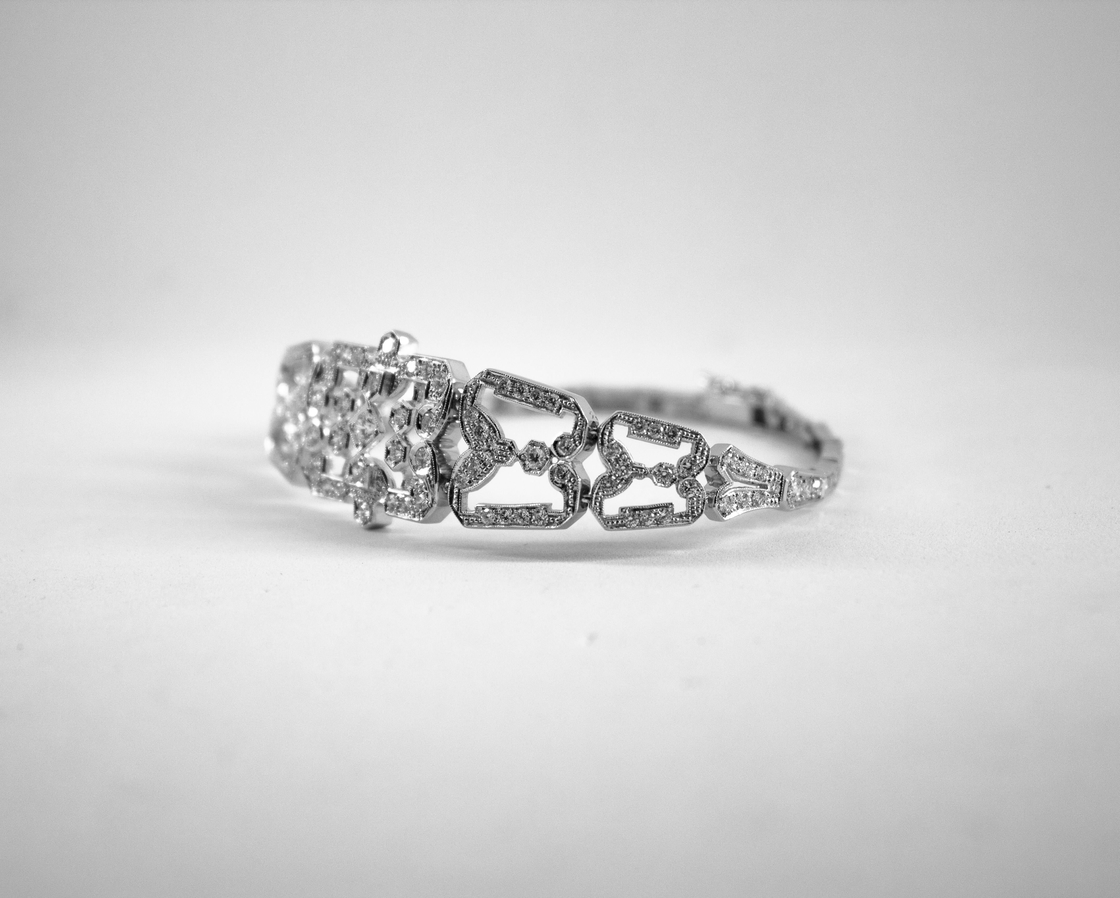 Art Deco Style 2.40 Carat White Modern Round Cut Diamond White Gold Bracelet For Sale 6